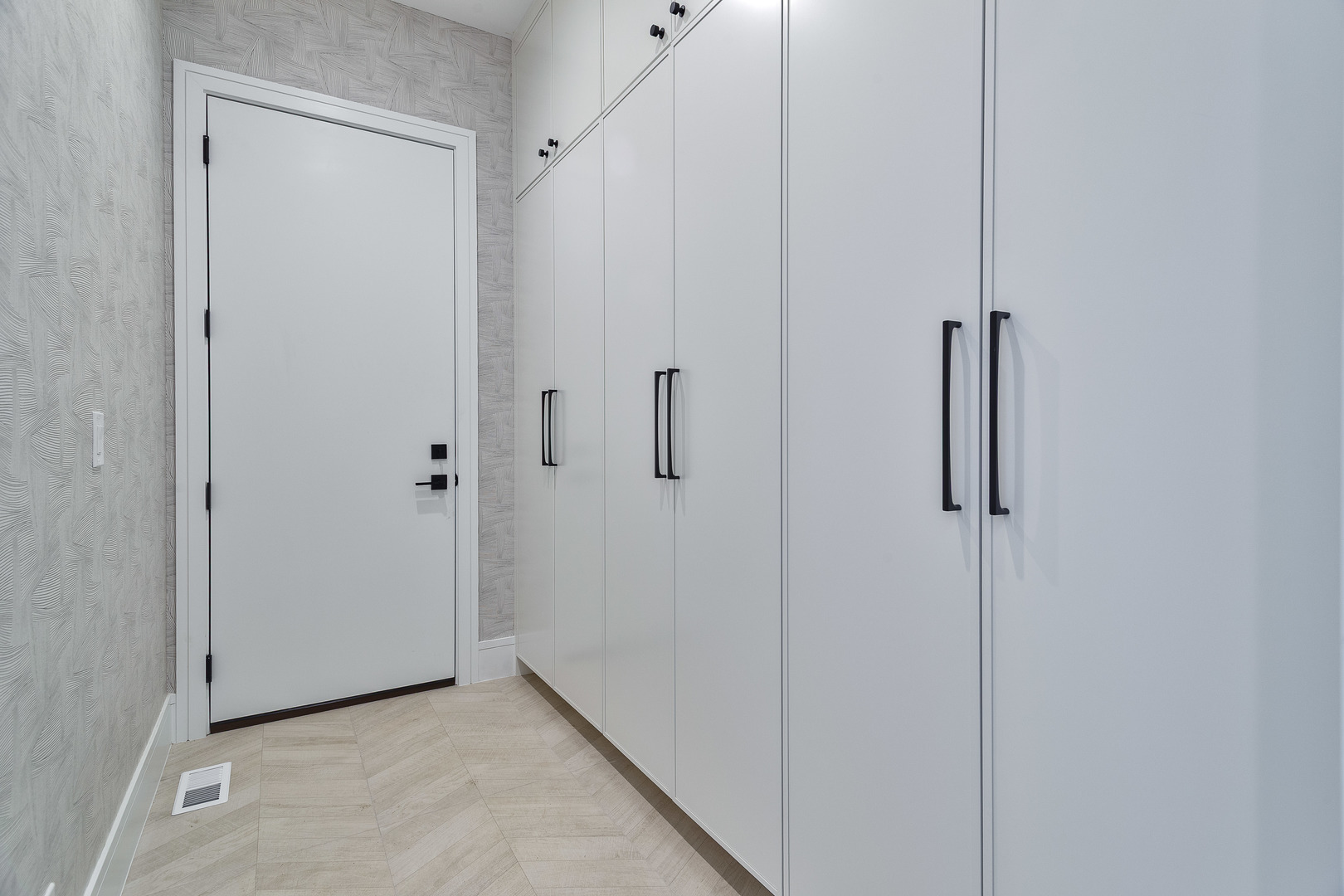 535 Kensington Court