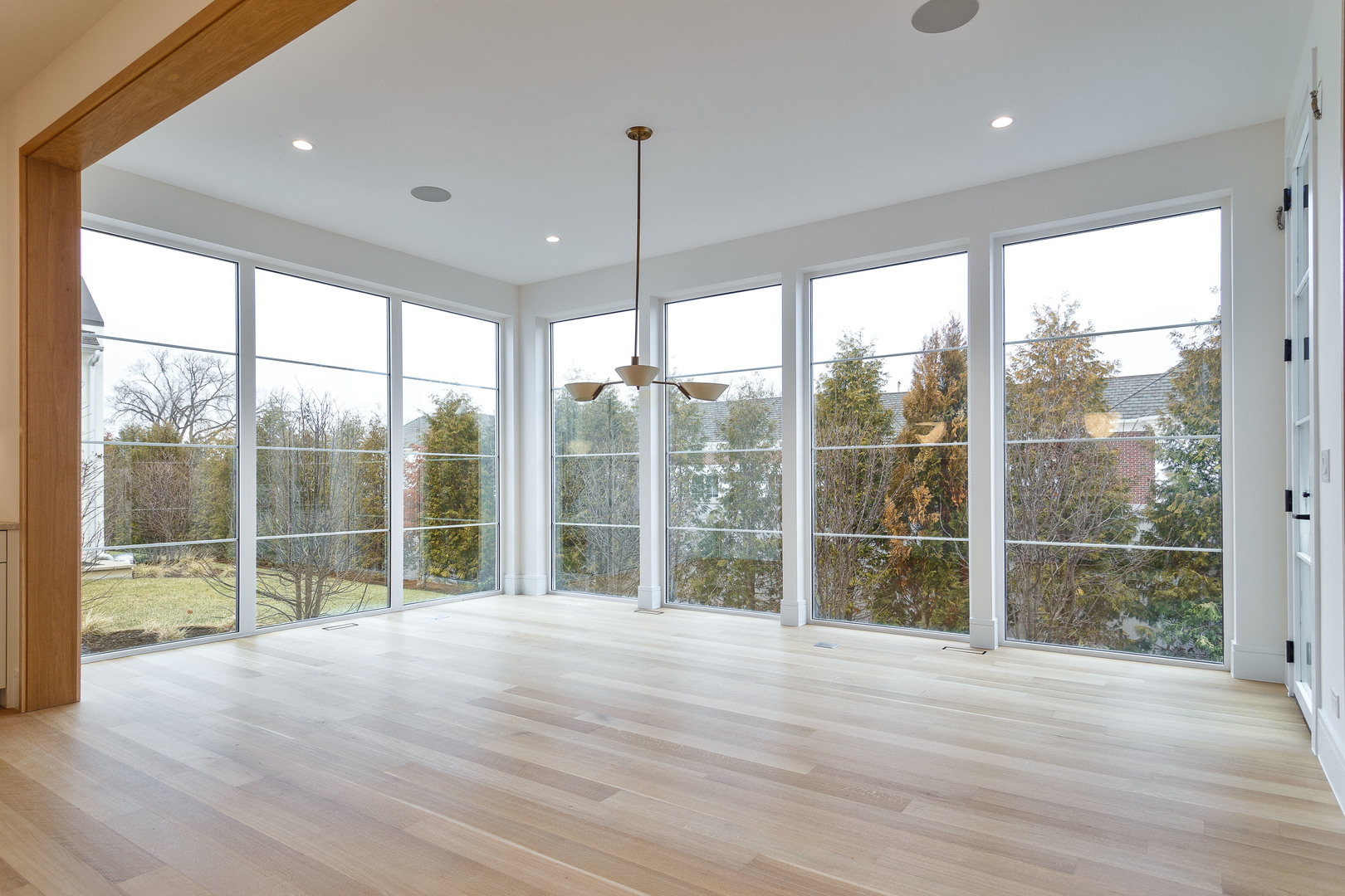 537 Kensington Court