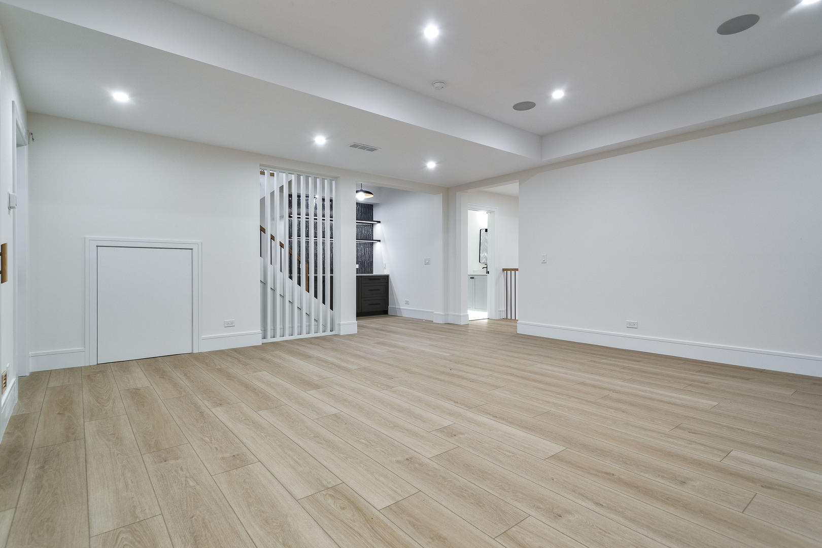 537 Kensington Court