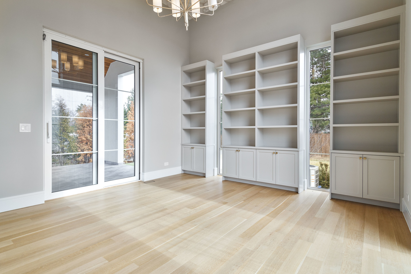 537 Kensington Court