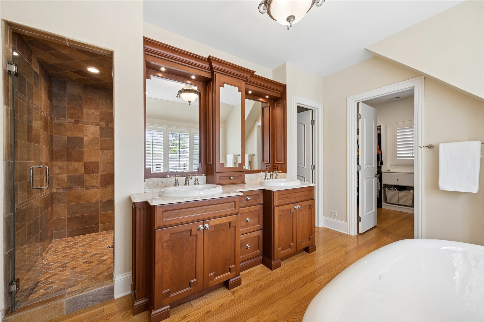 729 S Lincoln Street