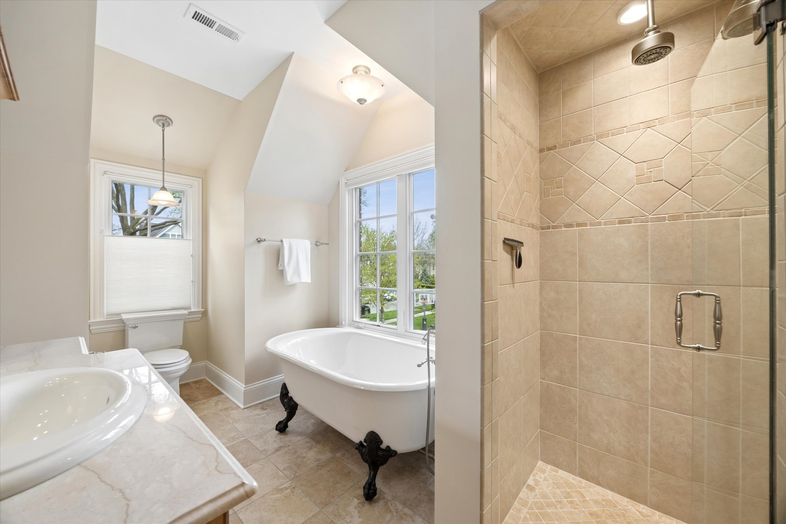 729 S Lincoln Street