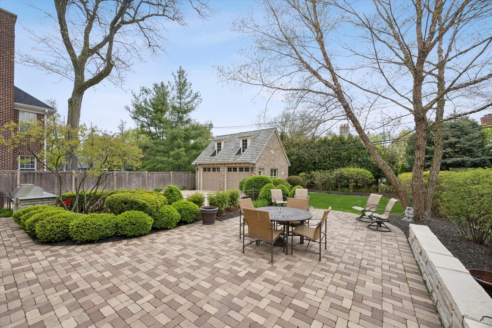 729 S Lincoln Street