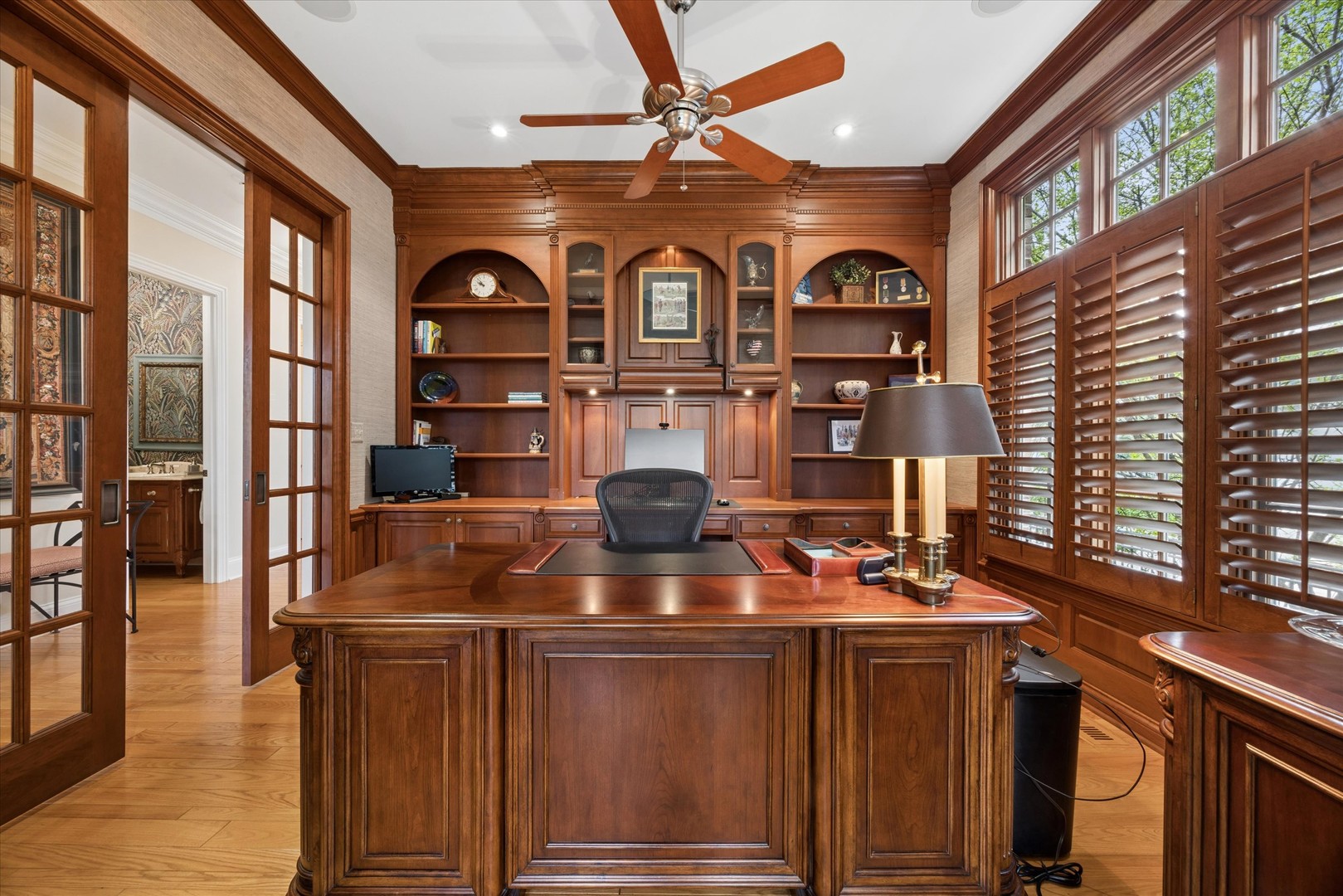 729 S Lincoln Street