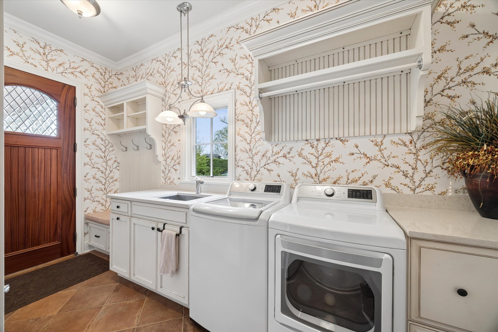 729 S Lincoln Street