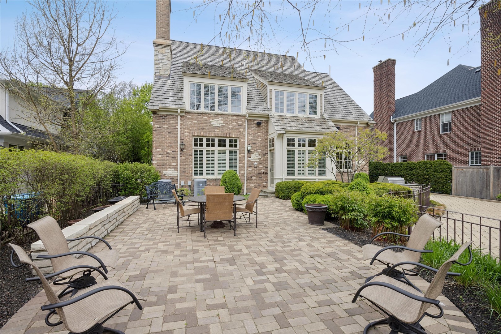 729 S Lincoln Street