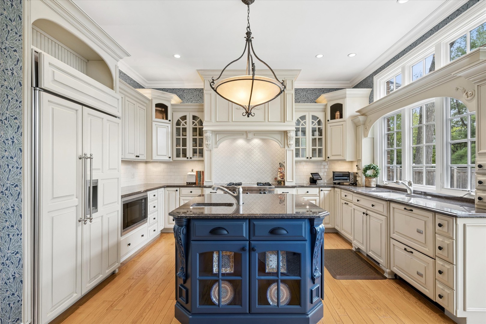 729 S Lincoln Street