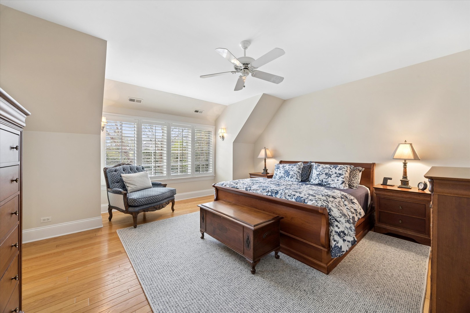 729 S Lincoln Street