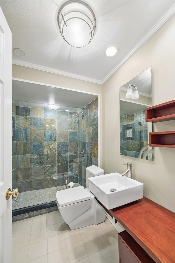 801 S Madison Street