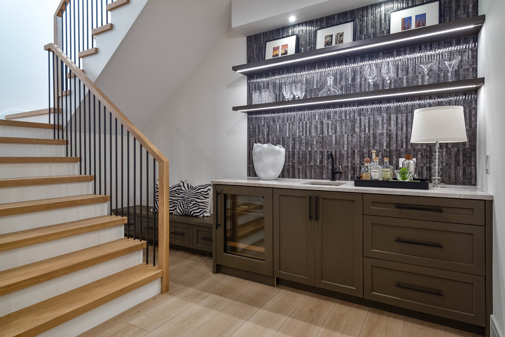 537 Kensington Court