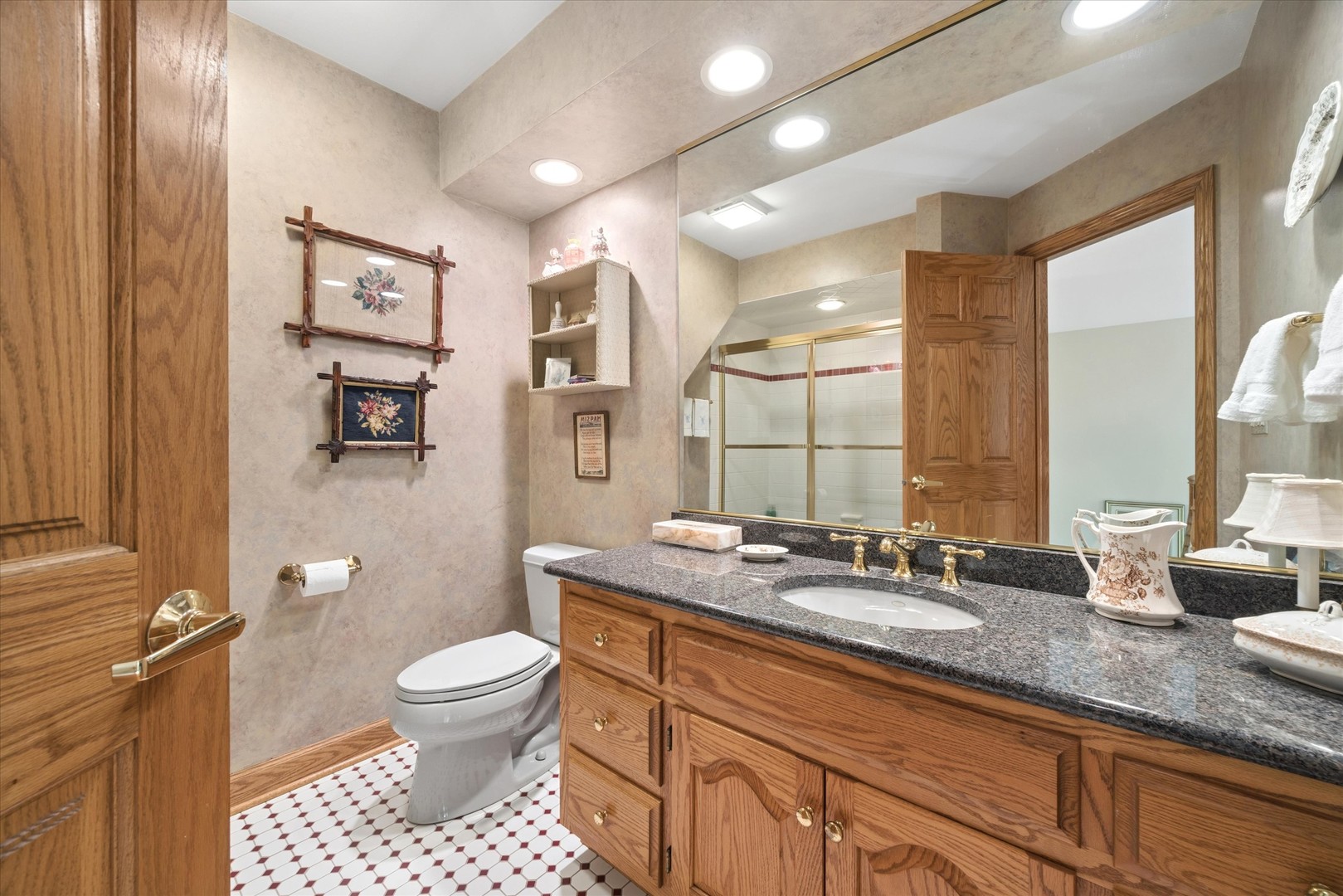 24 Tartan Lakes Court