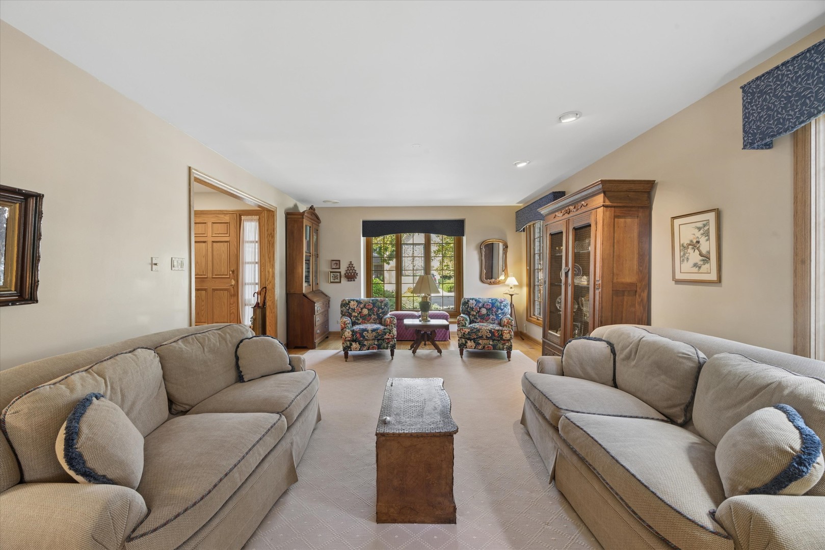24 Tartan Lakes Court