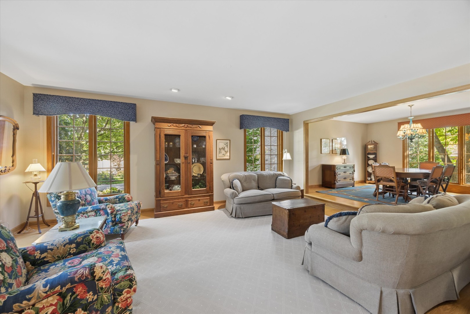 24 Tartan Lakes Court