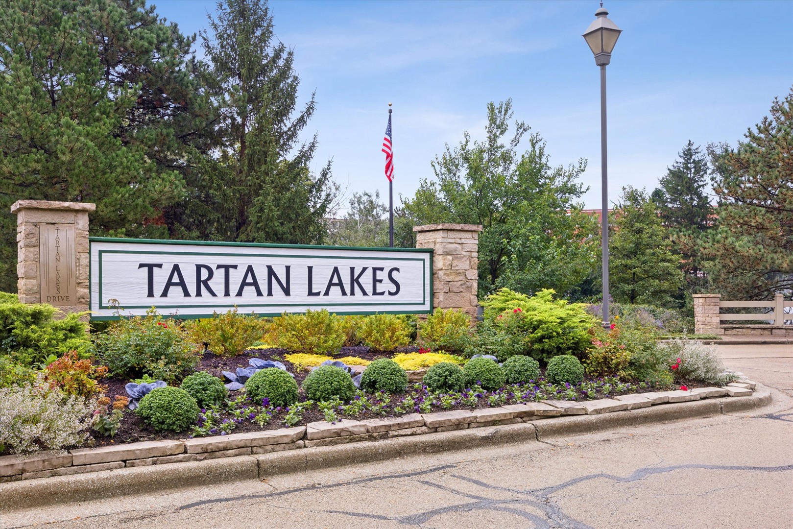 24 Tartan Lakes Court