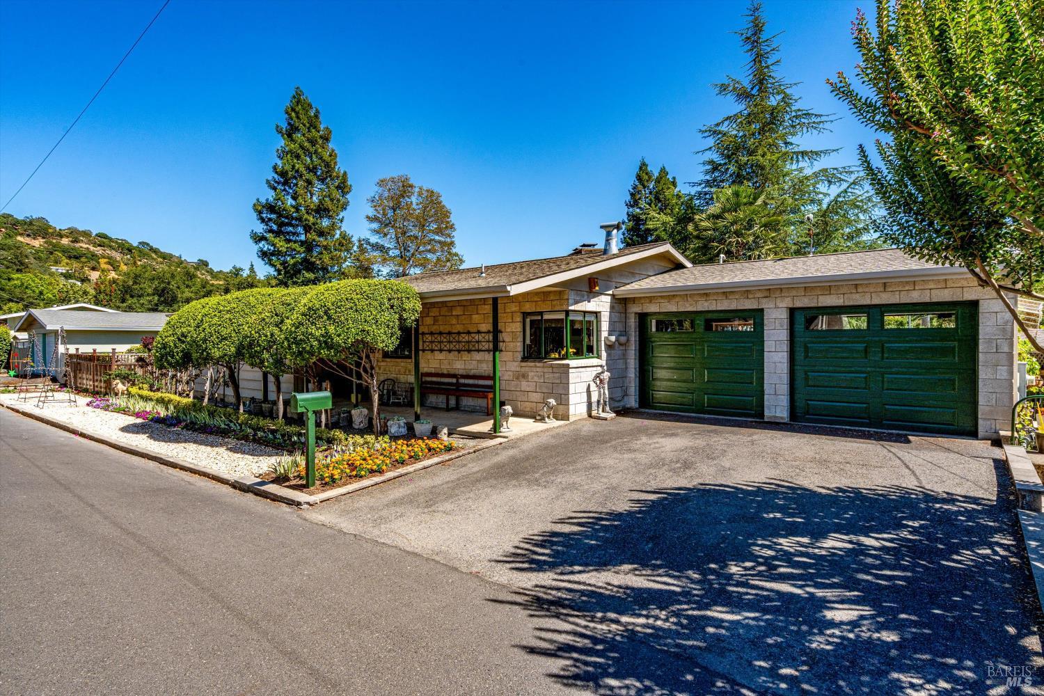 1537 Ora Drive
