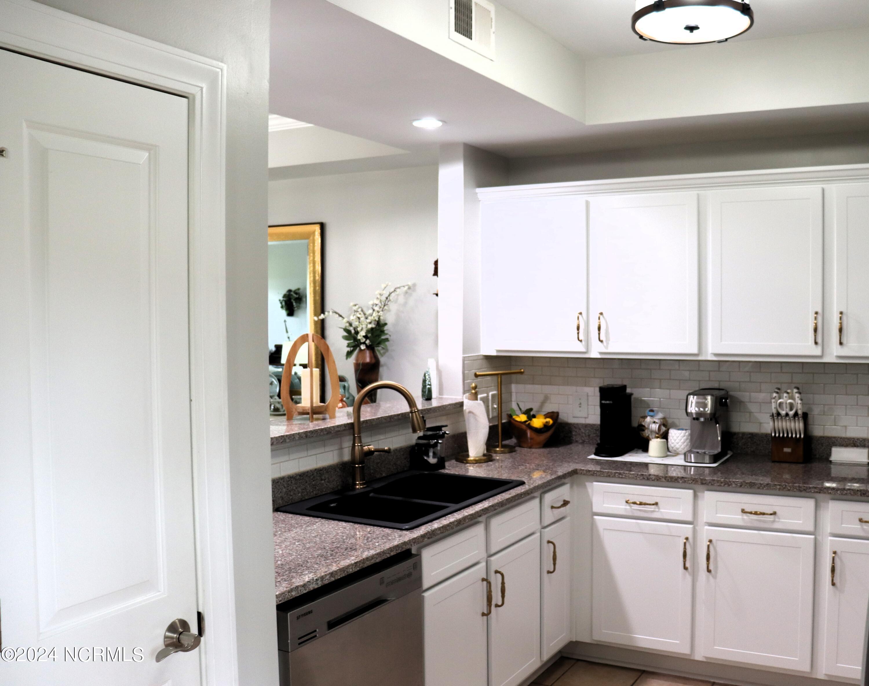 4100 Marsh Grove Lane, Unit 4207