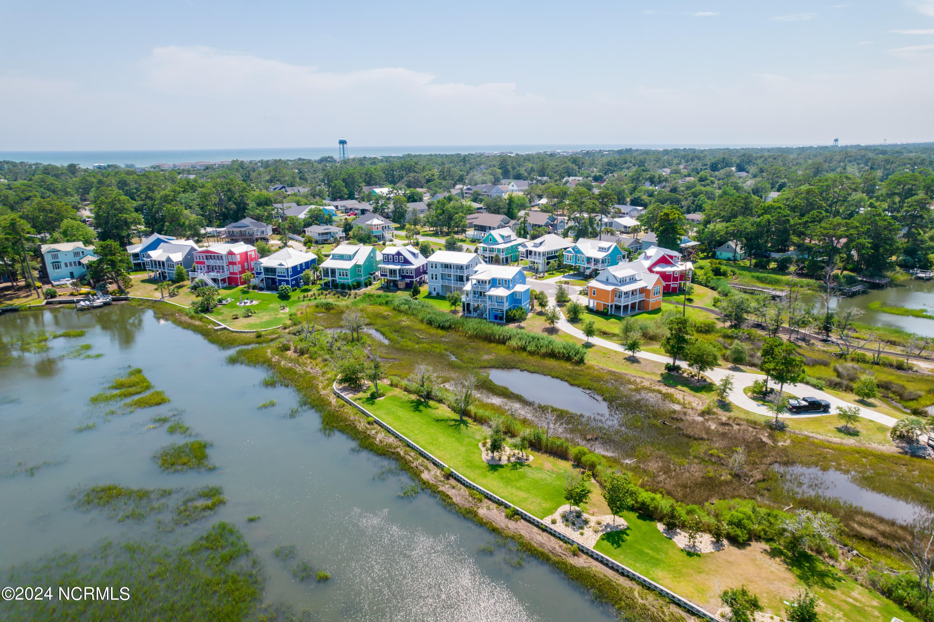 108 Lucas Cove