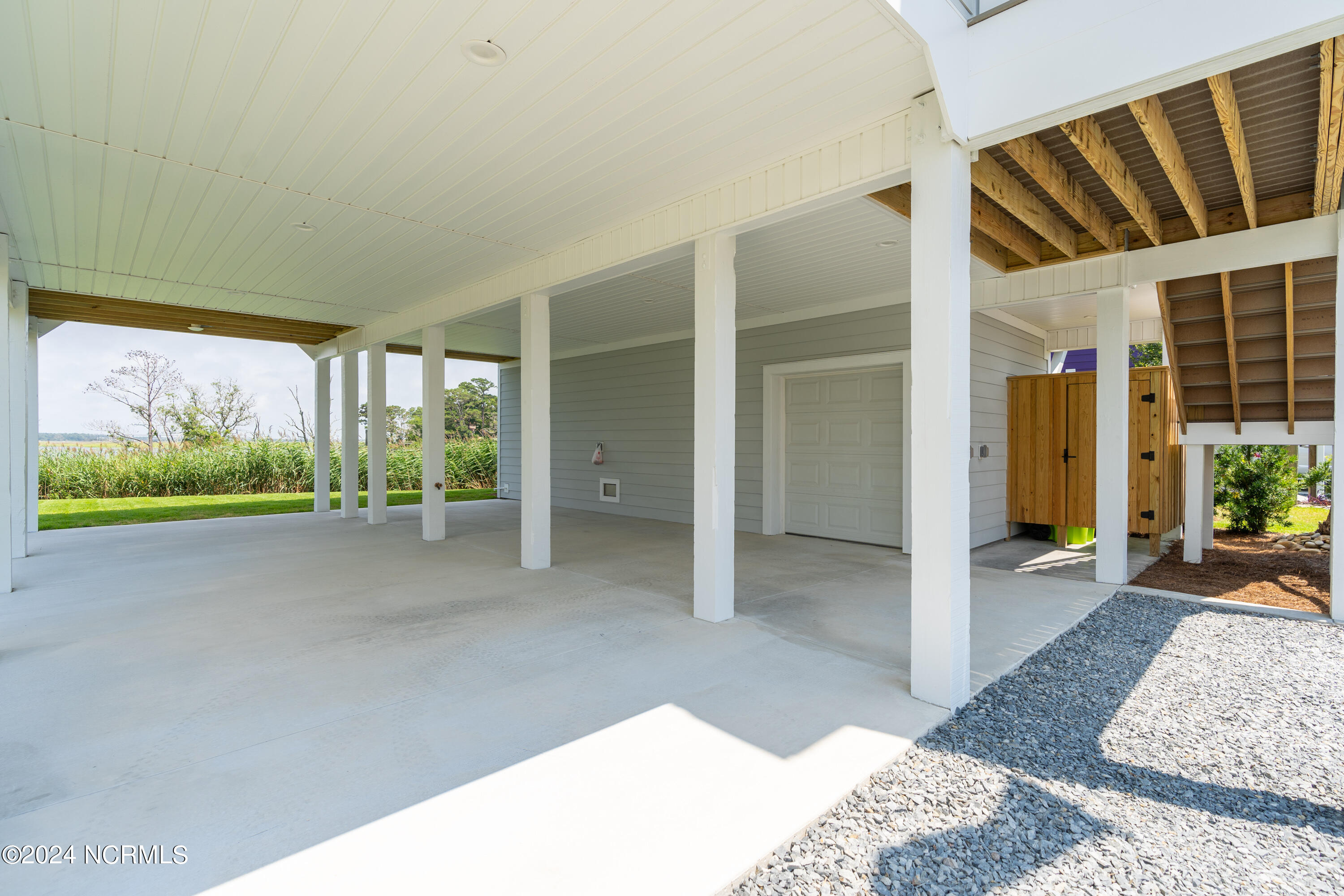 108 Lucas Cove