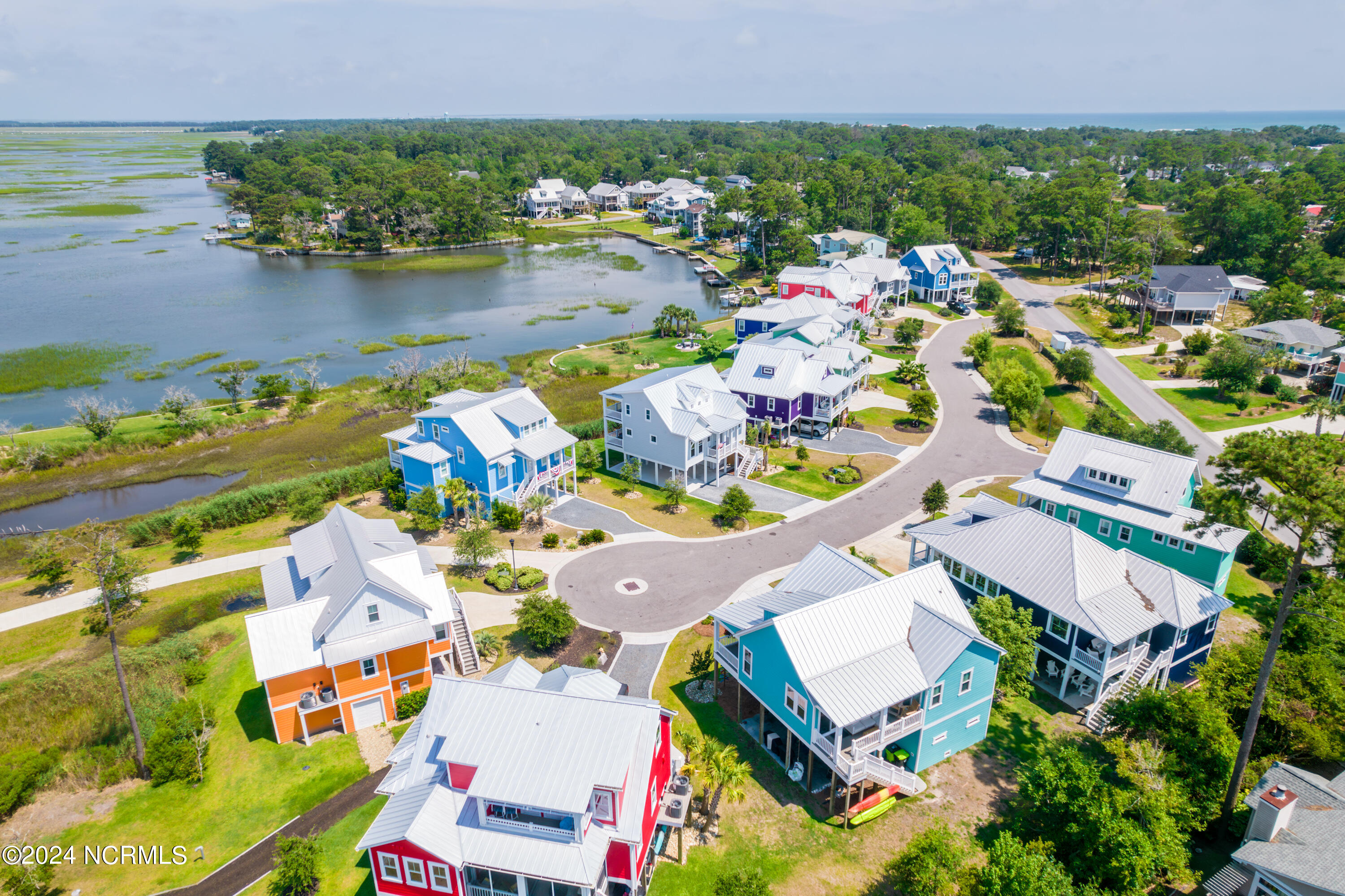 108 Lucas Cove