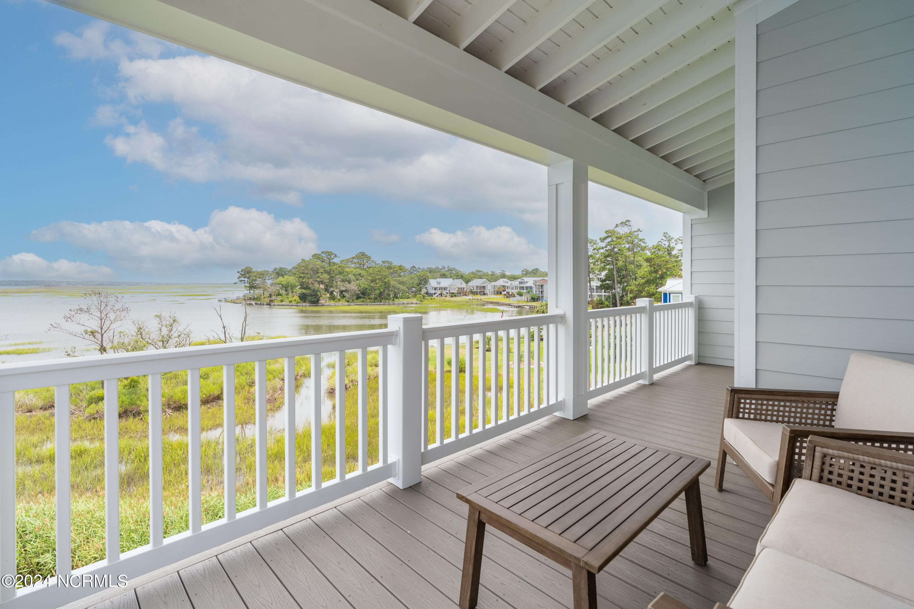 108 Lucas Cove