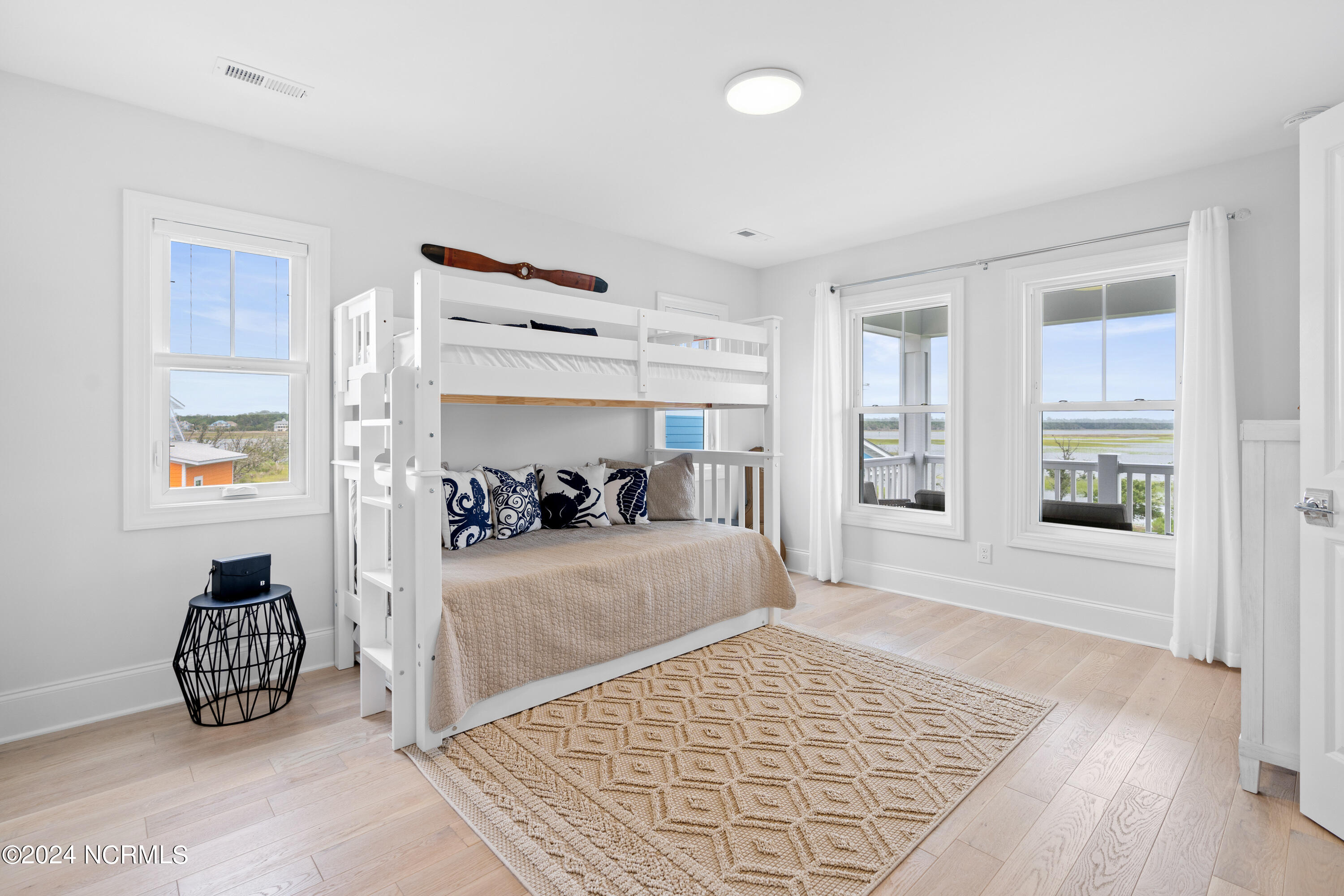 108 Lucas Cove