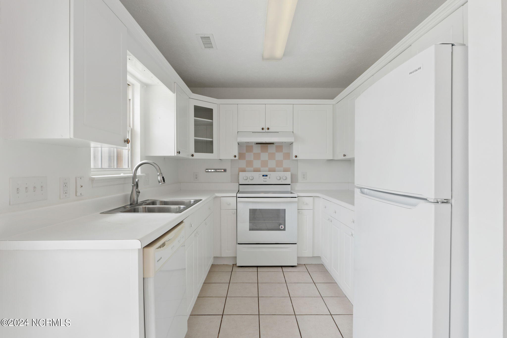 128 NE 14th Street