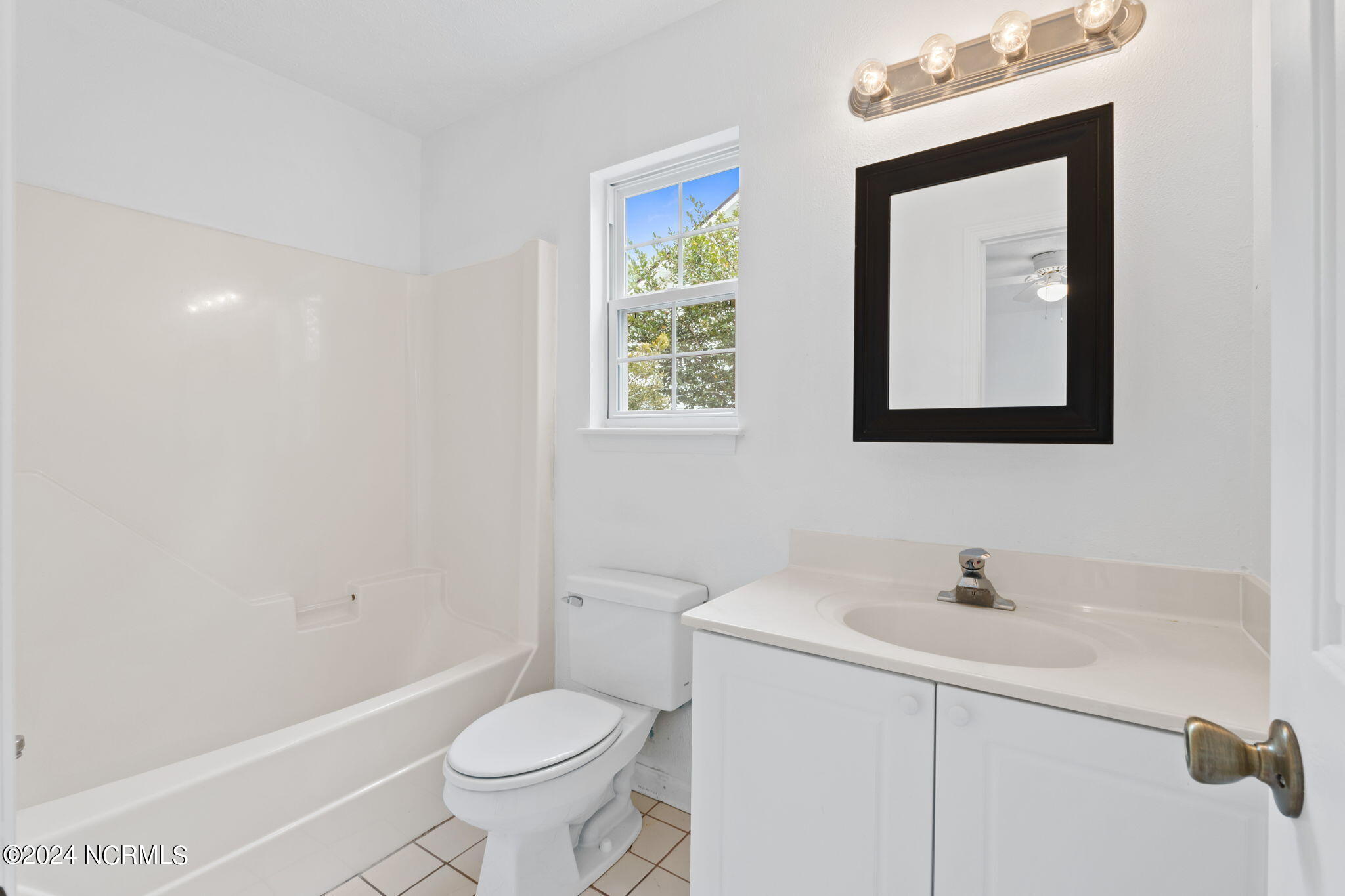128 NE 14th Street
