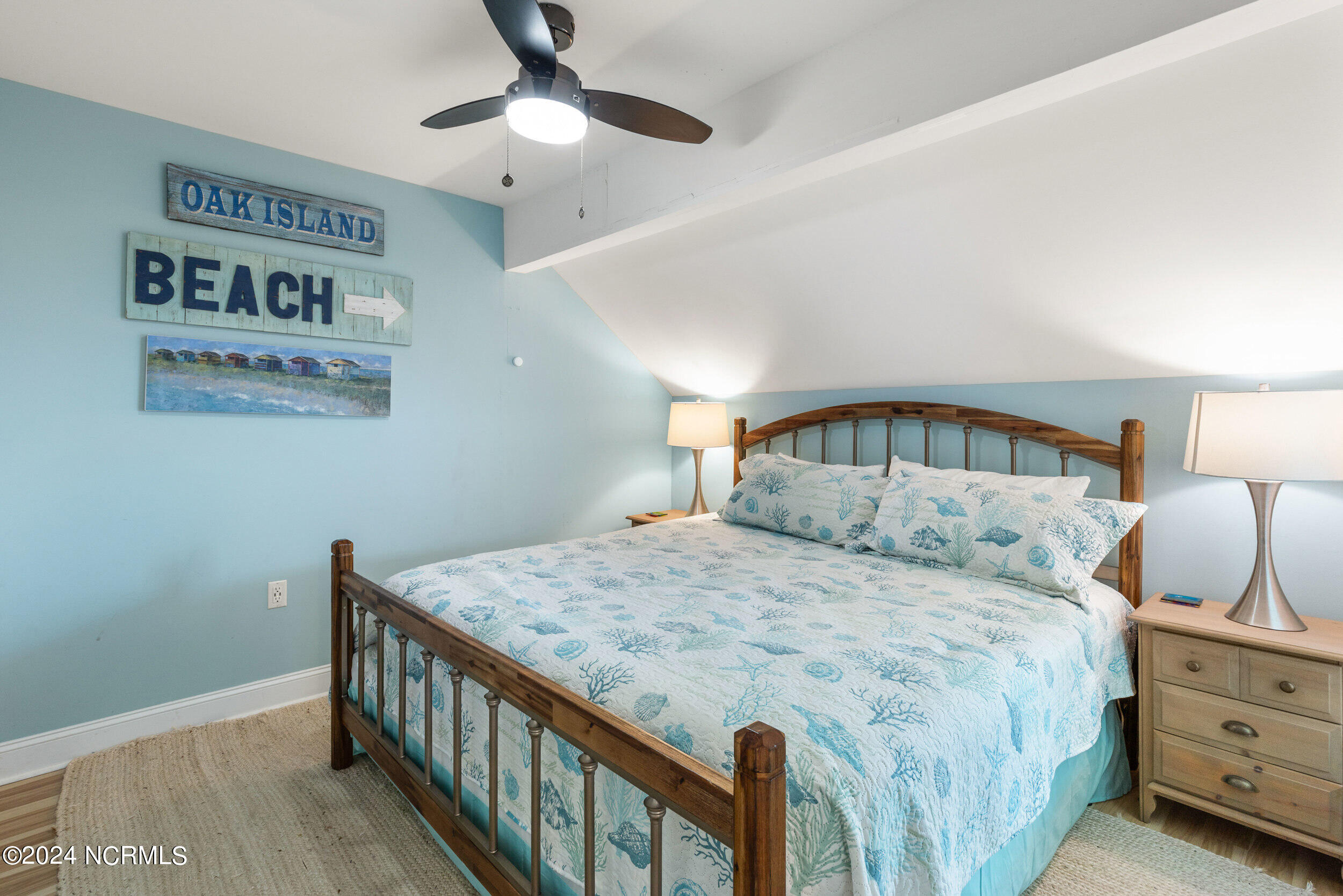 1000 Caswell Beach Road, 909