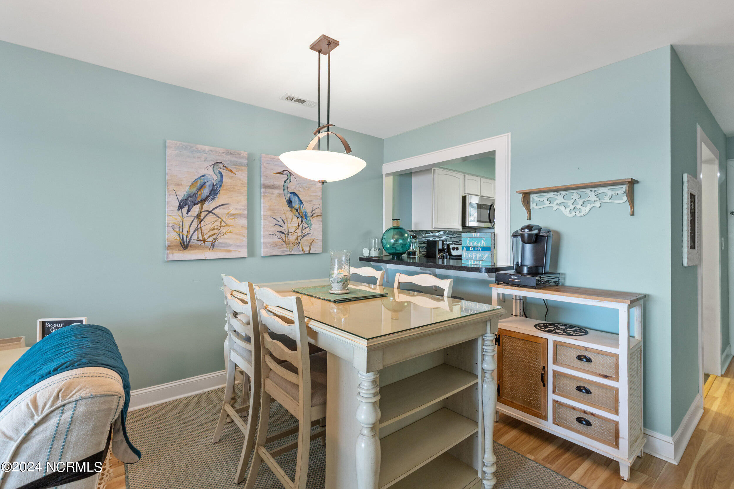 1000 Caswell Beach Road, 909