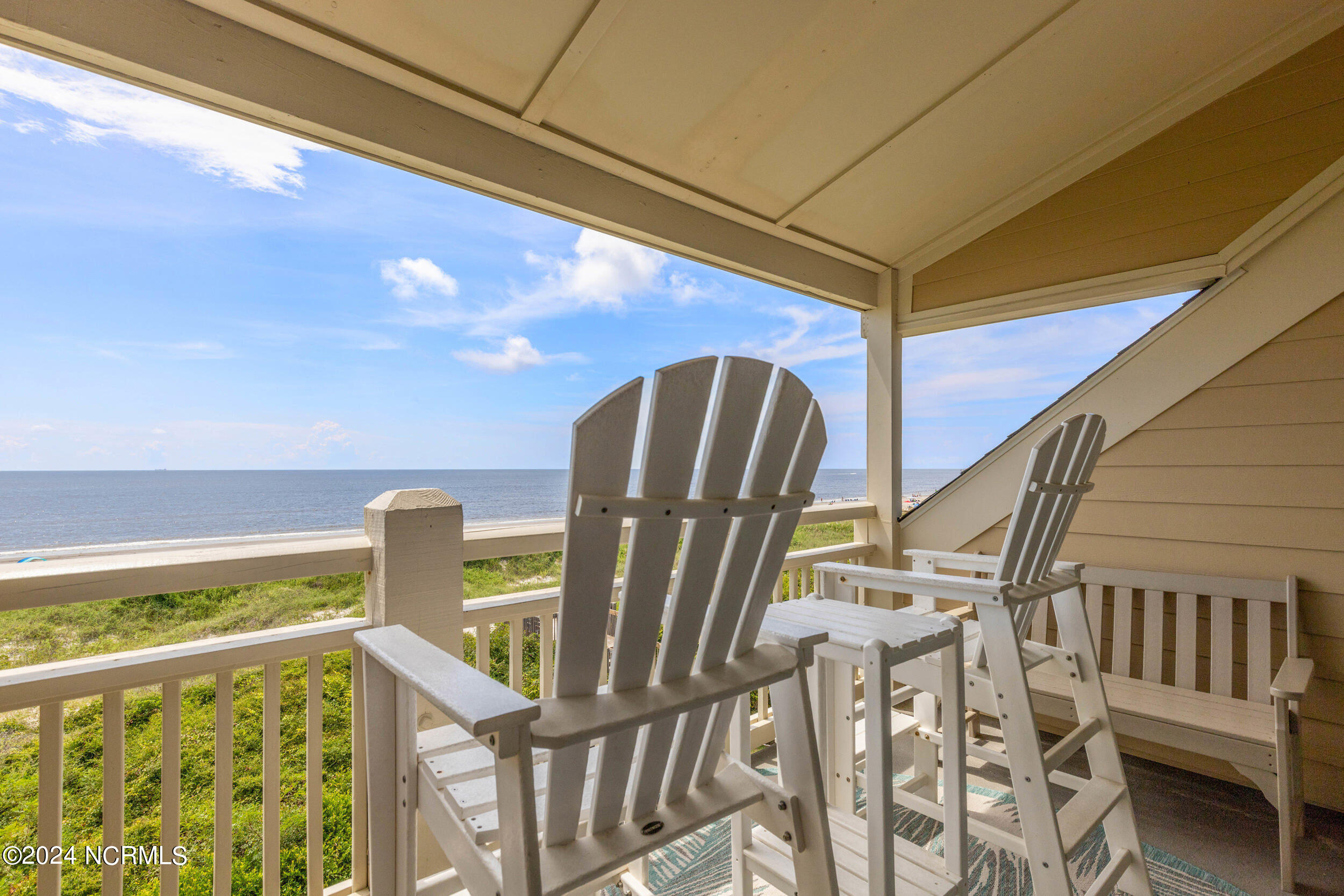 1000 Caswell Beach Road, 909