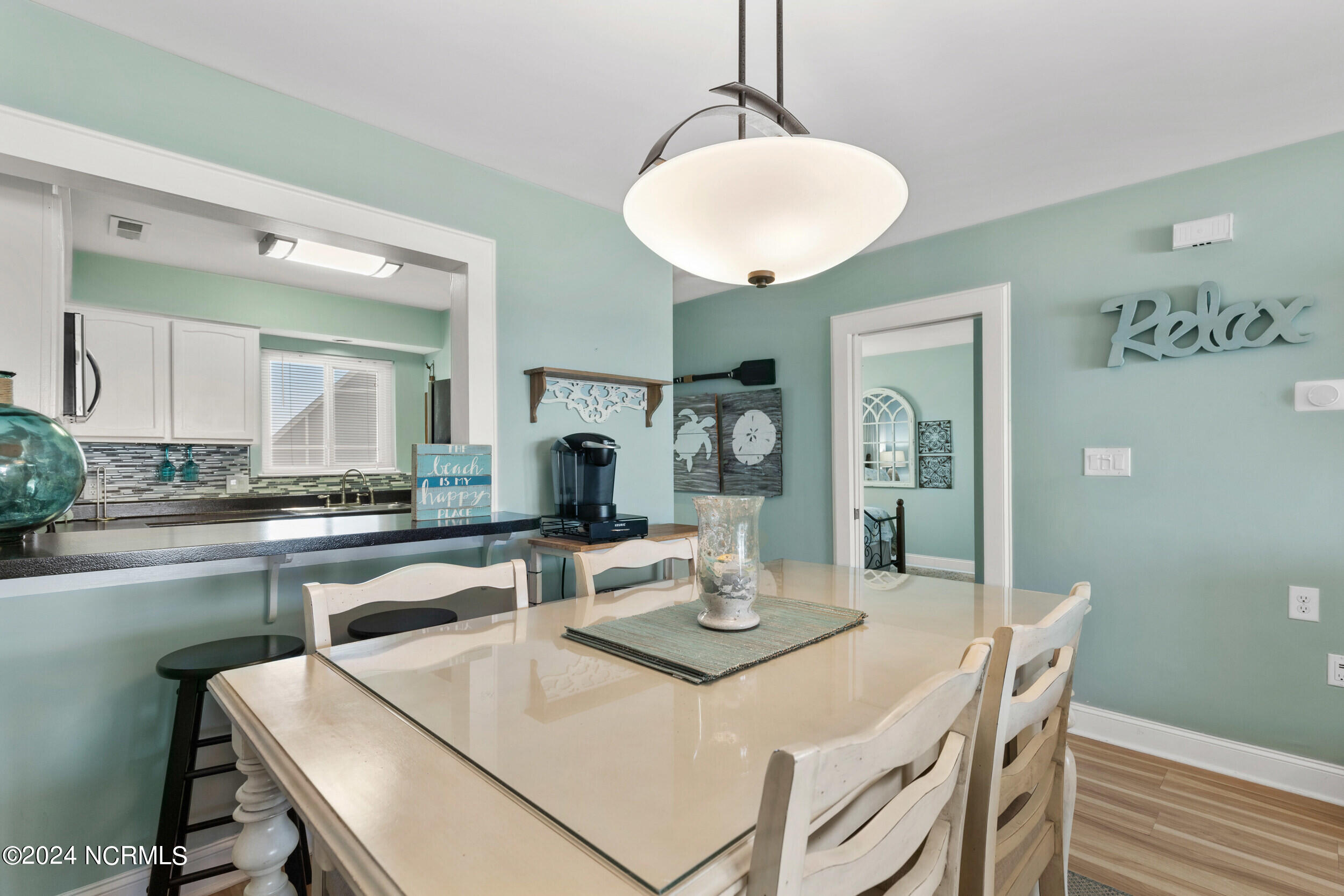 1000 Caswell Beach Road, 909