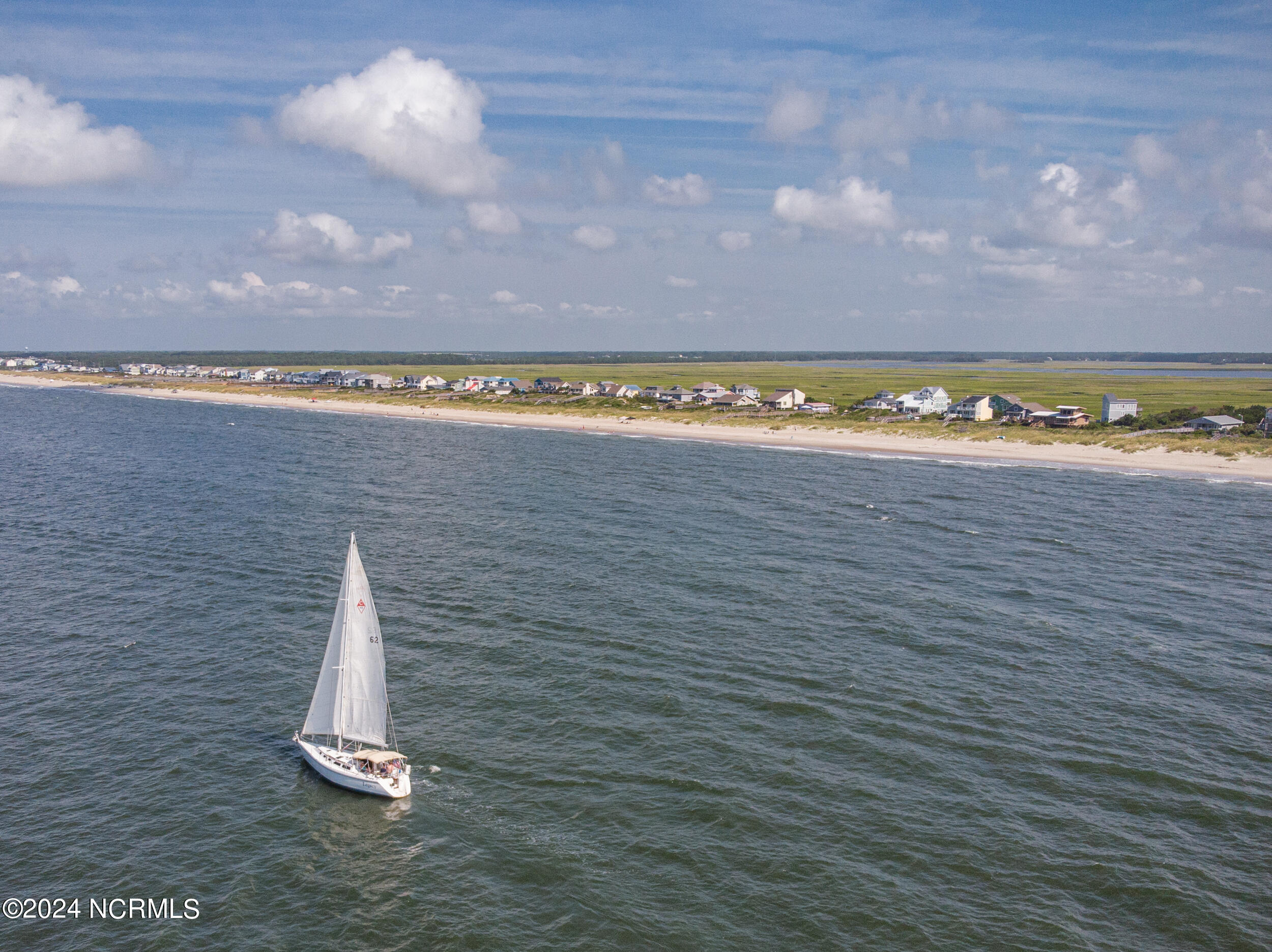 1000 Caswell Beach Road, 909