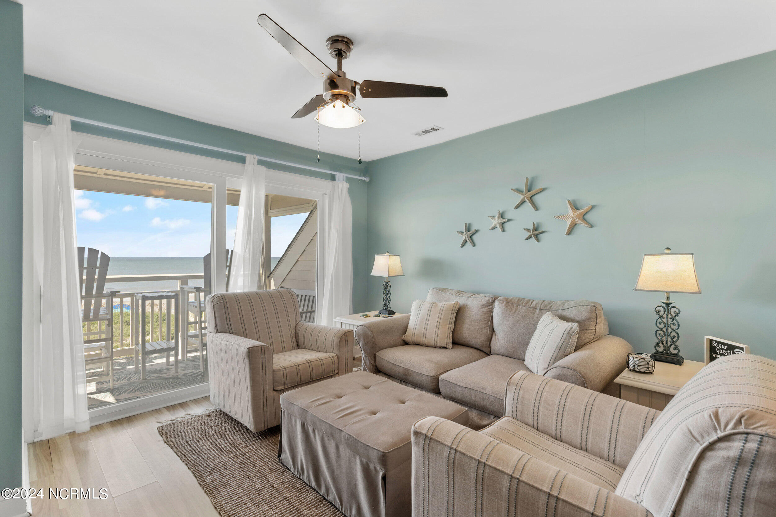 1000 Caswell Beach Road, 909