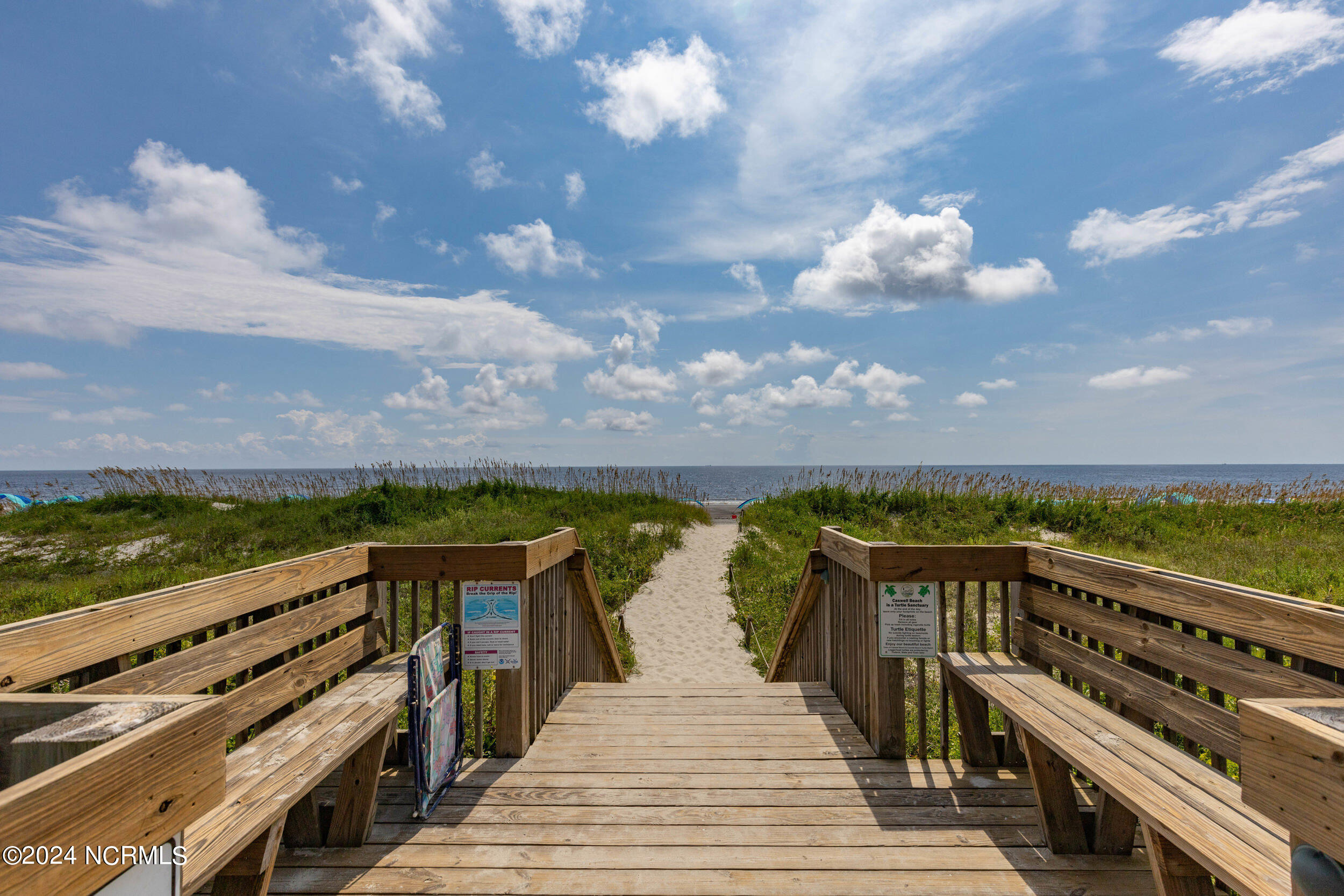 1000 Caswell Beach Road, 909