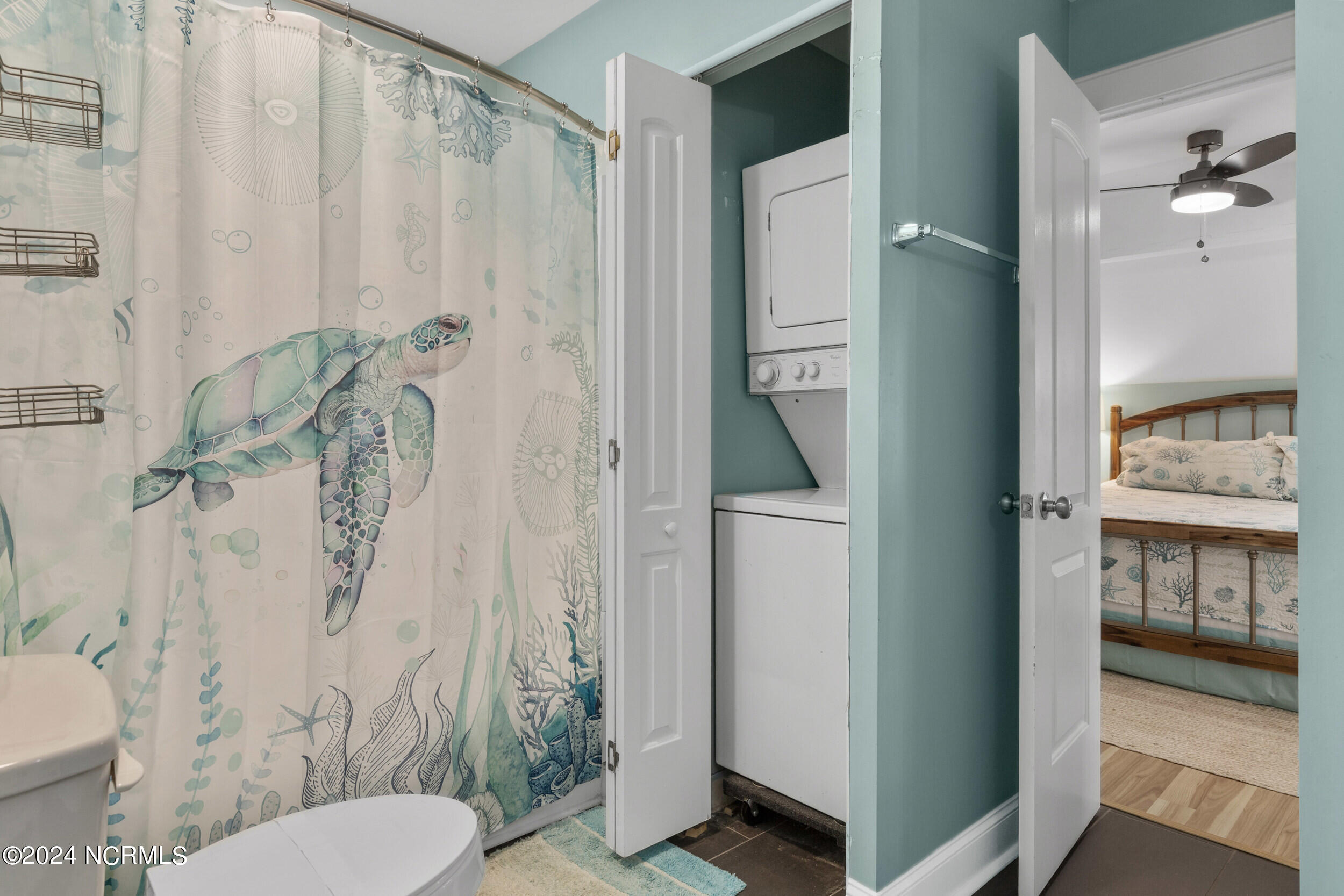 1000 Caswell Beach Road, 909