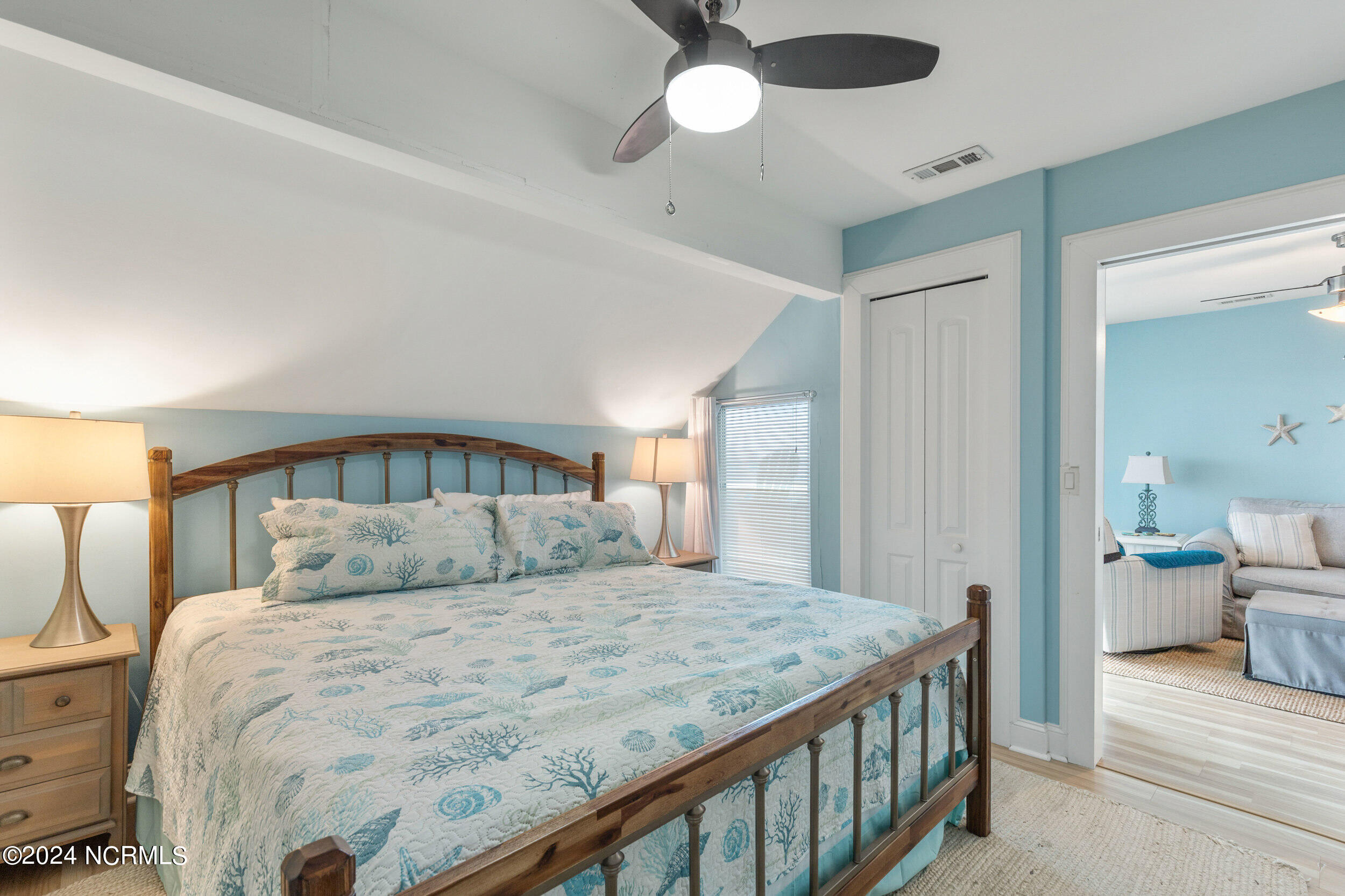 1000 Caswell Beach Road, 909