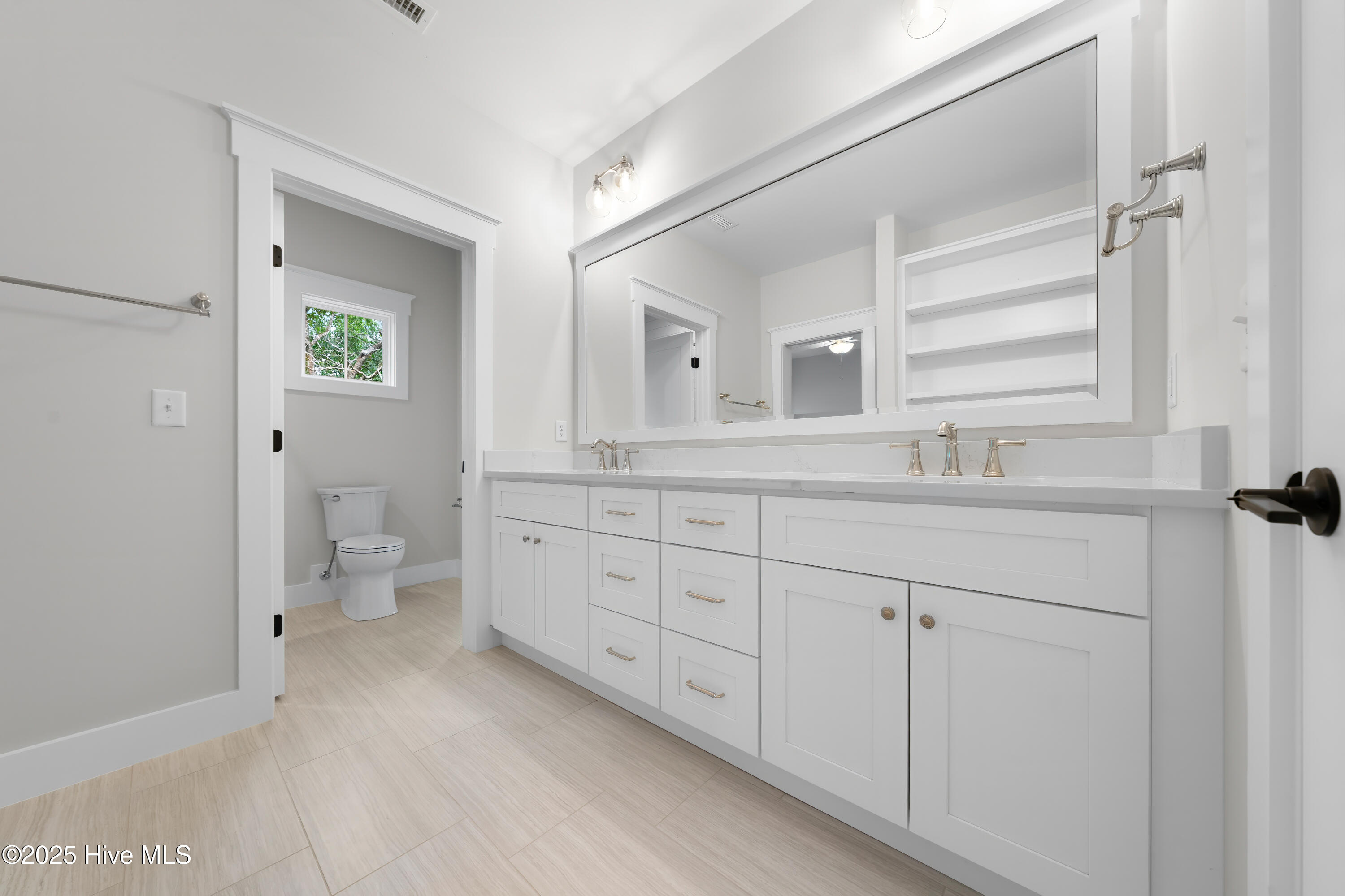 232 NE 38th Street