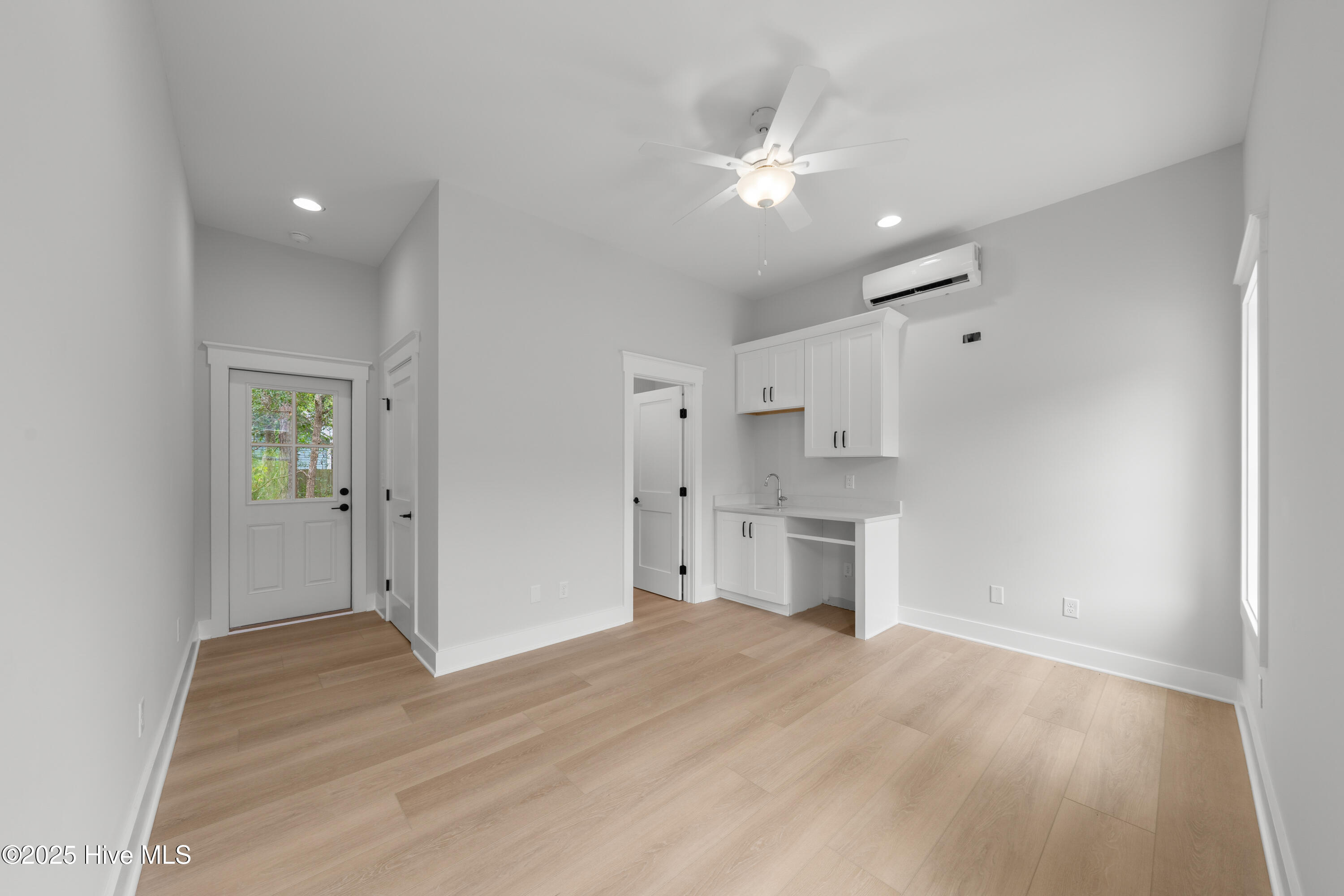 232 NE 38th Street