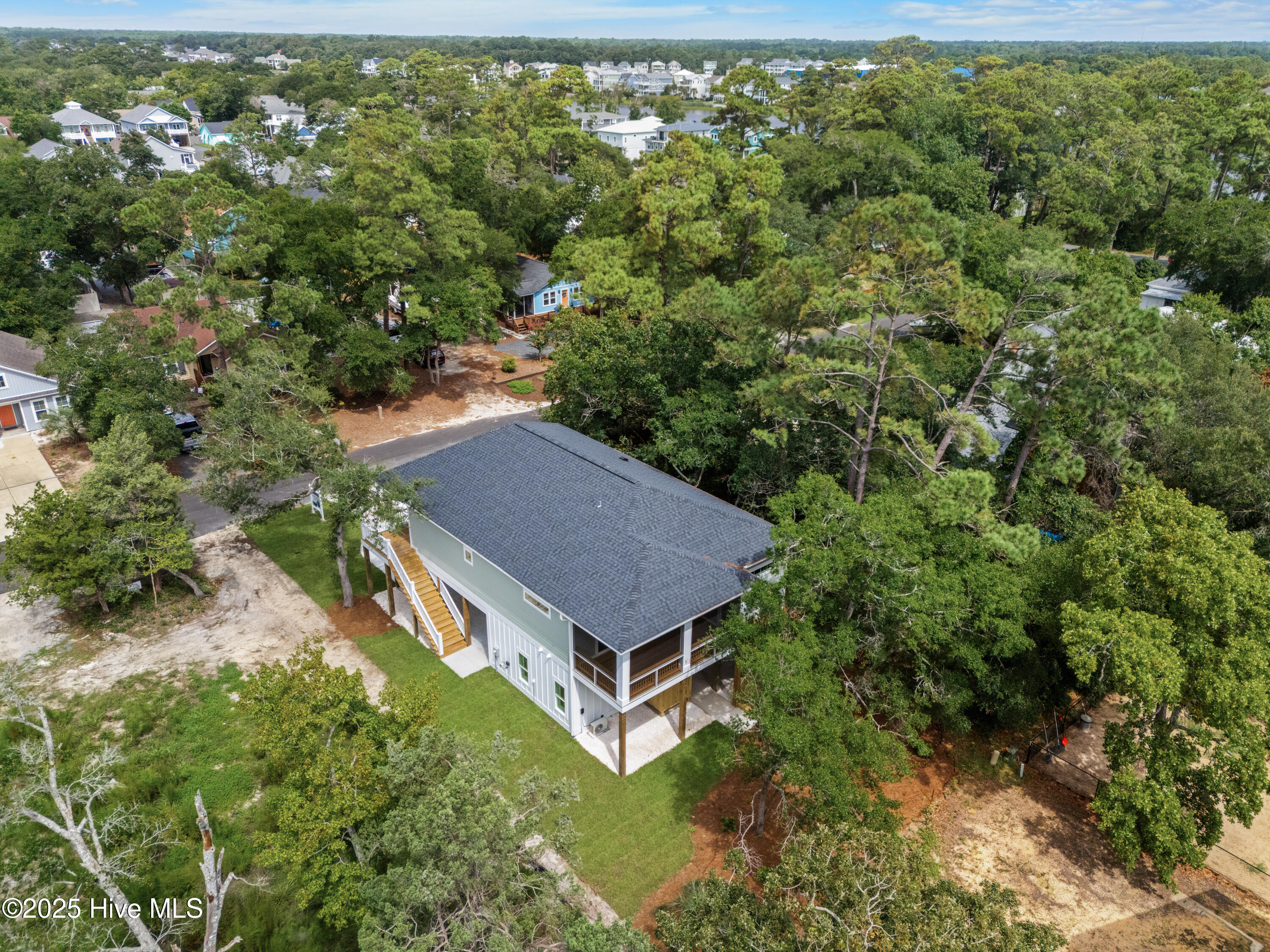 232 NE 38th Street