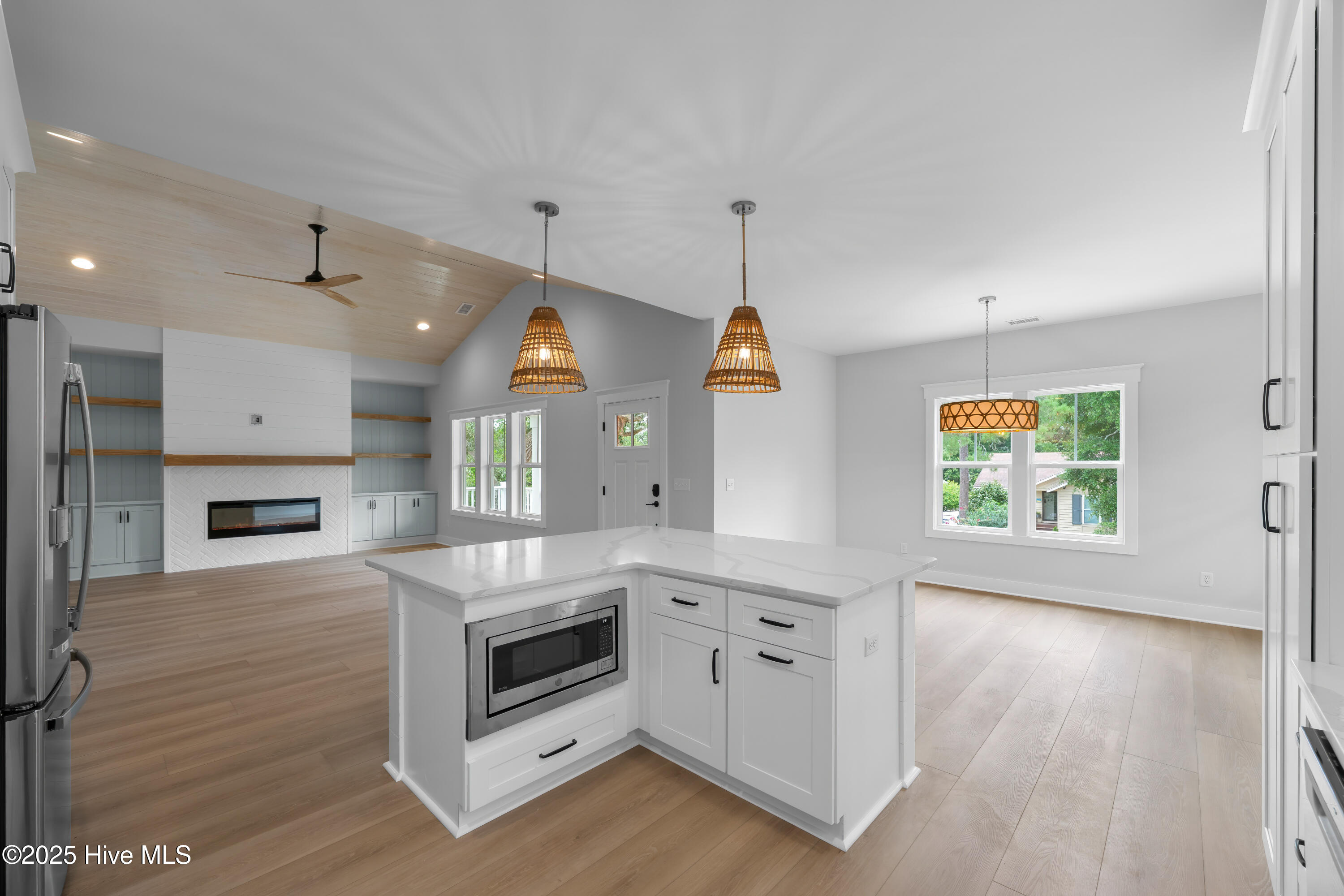 232 NE 38th Street