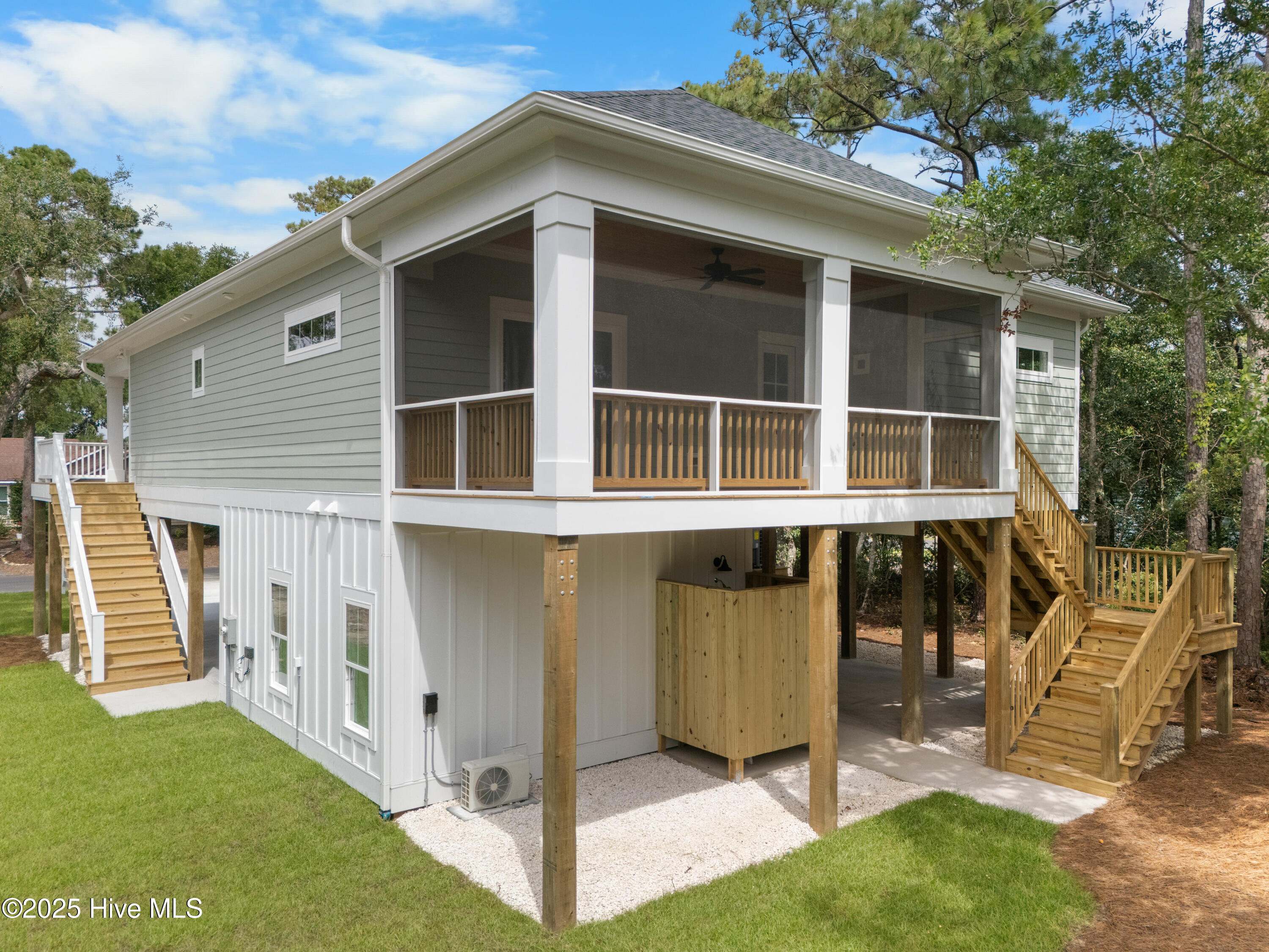 232 NE 38th Street