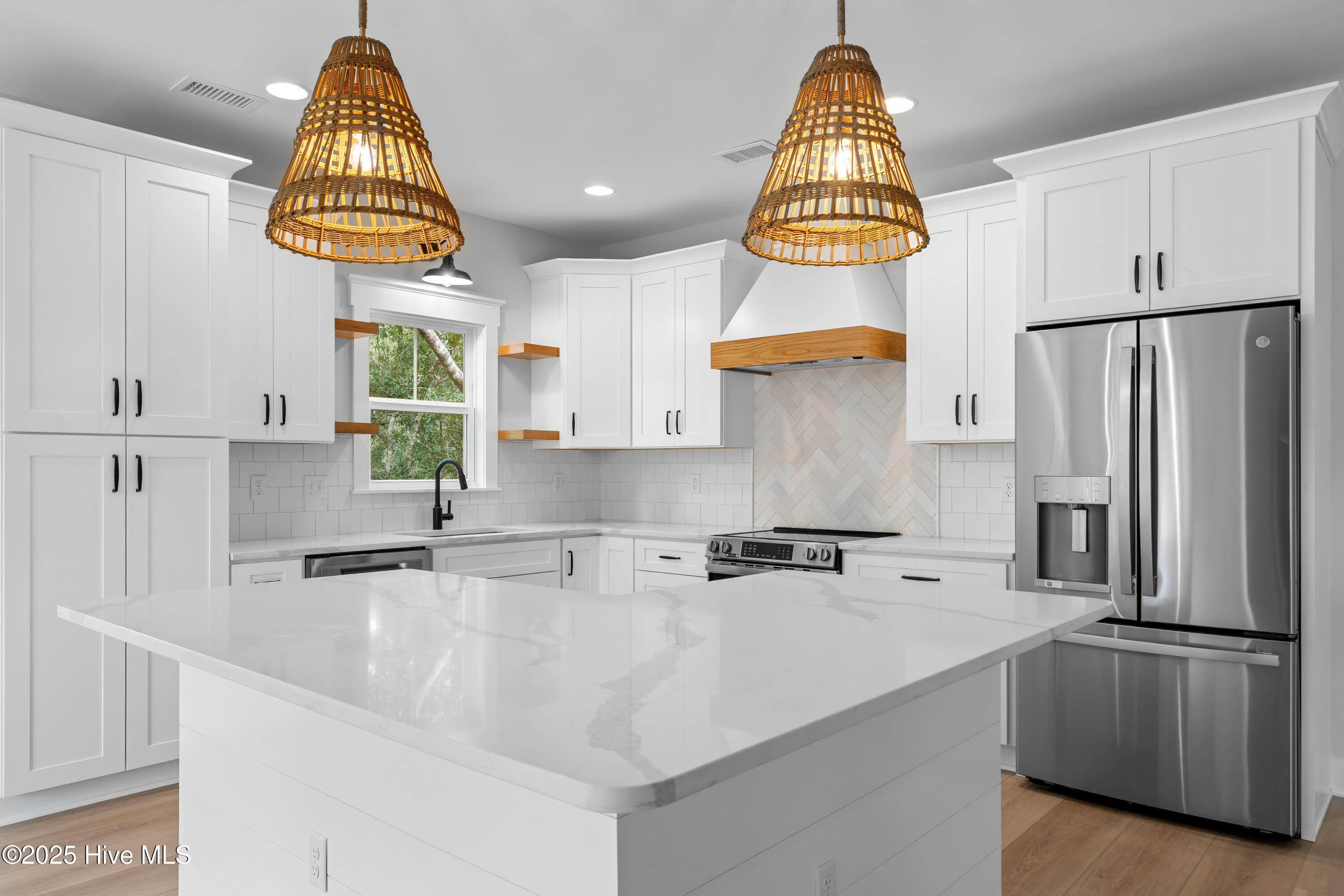232 NE 38th Street