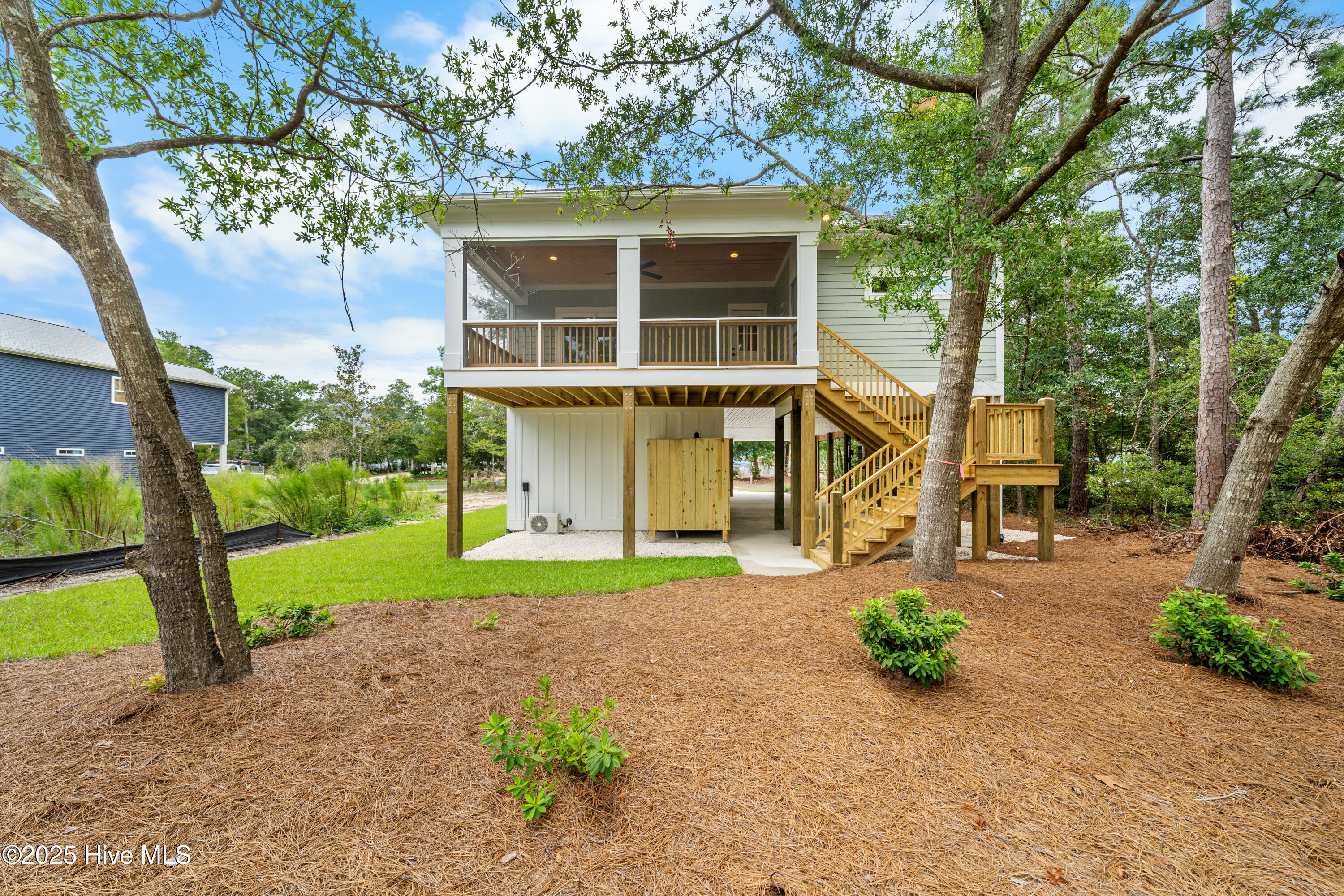 232 NE 38th Street