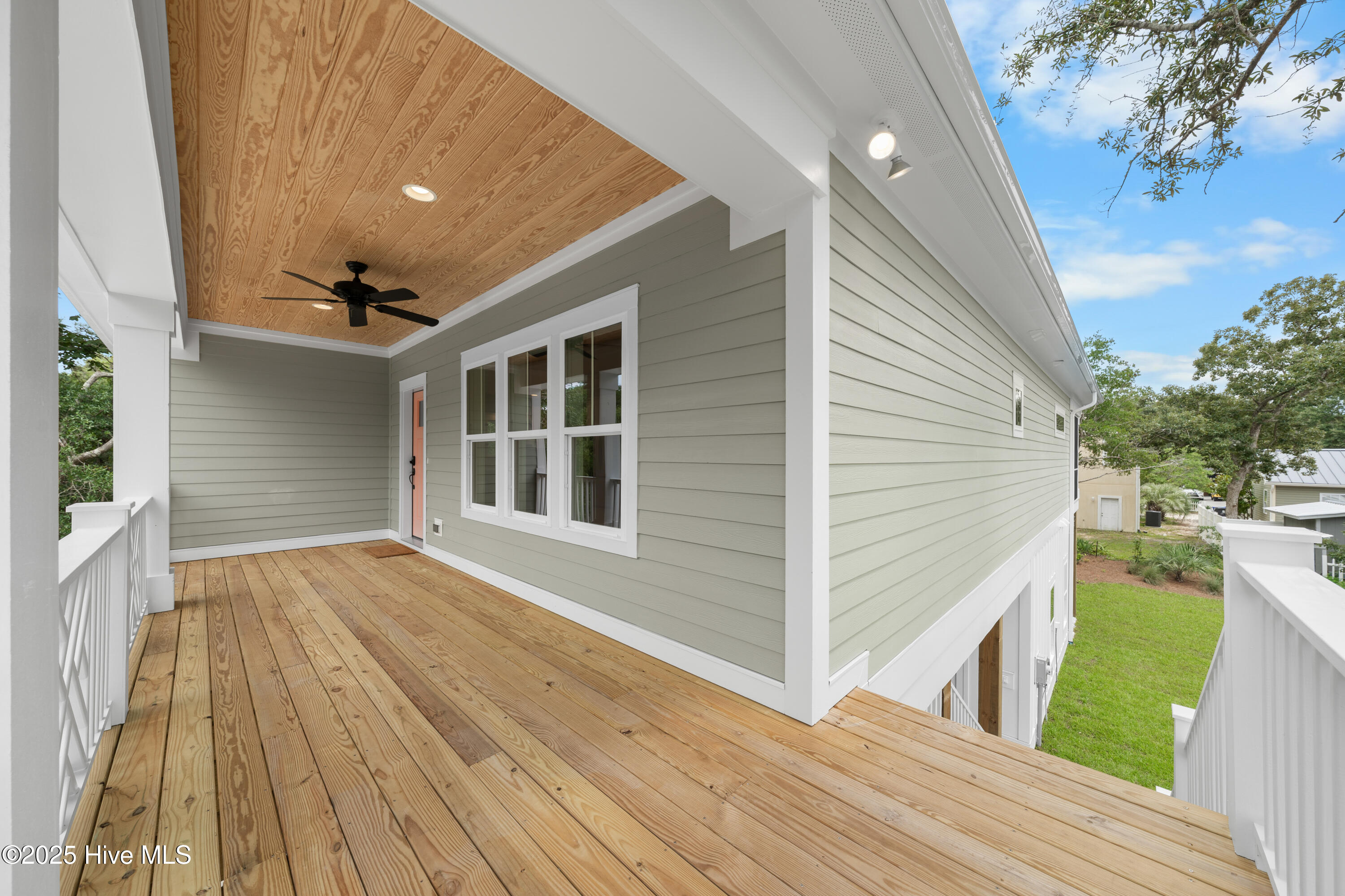 232 NE 38th Street