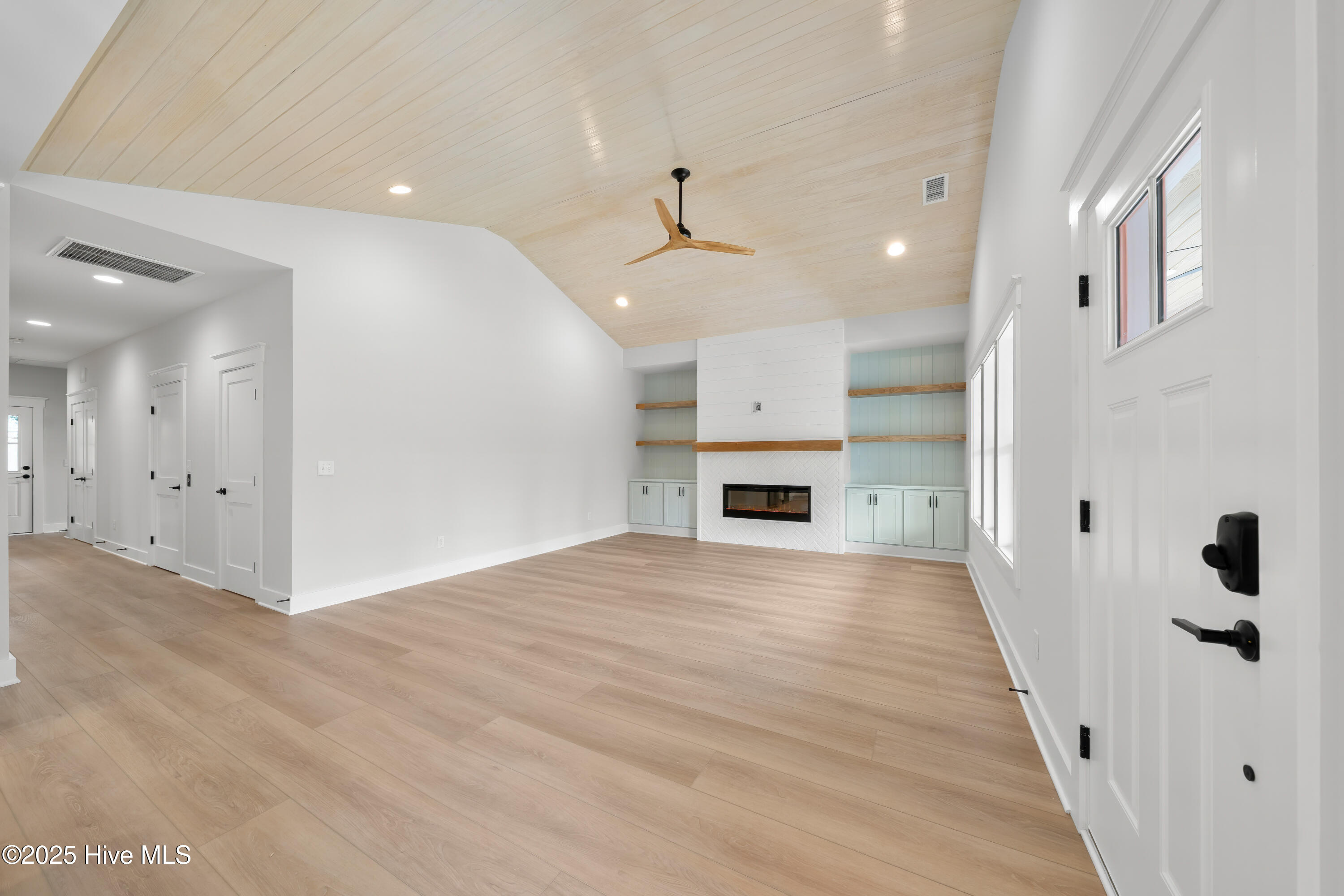 232 NE 38th Street
