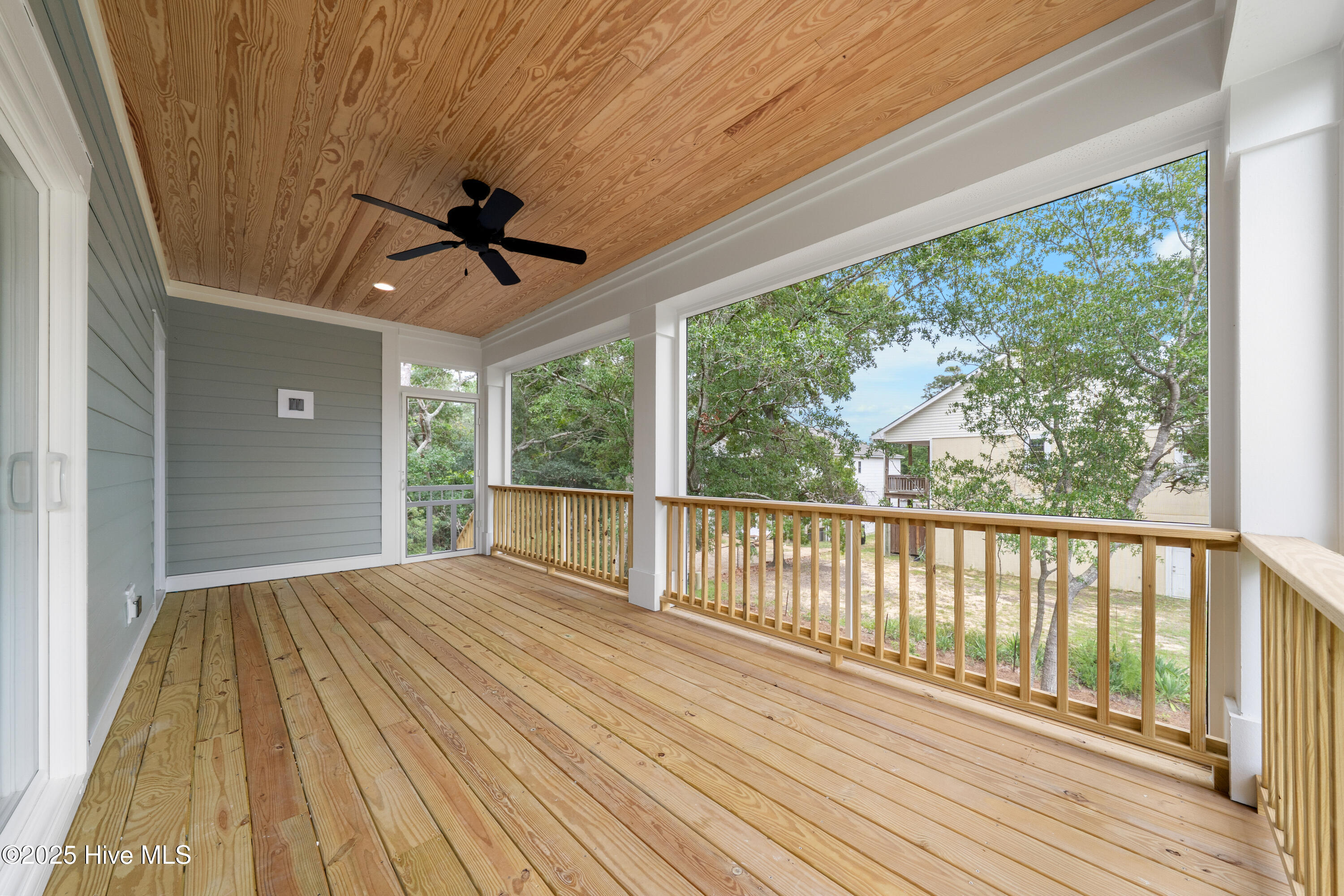 232 NE 38th Street