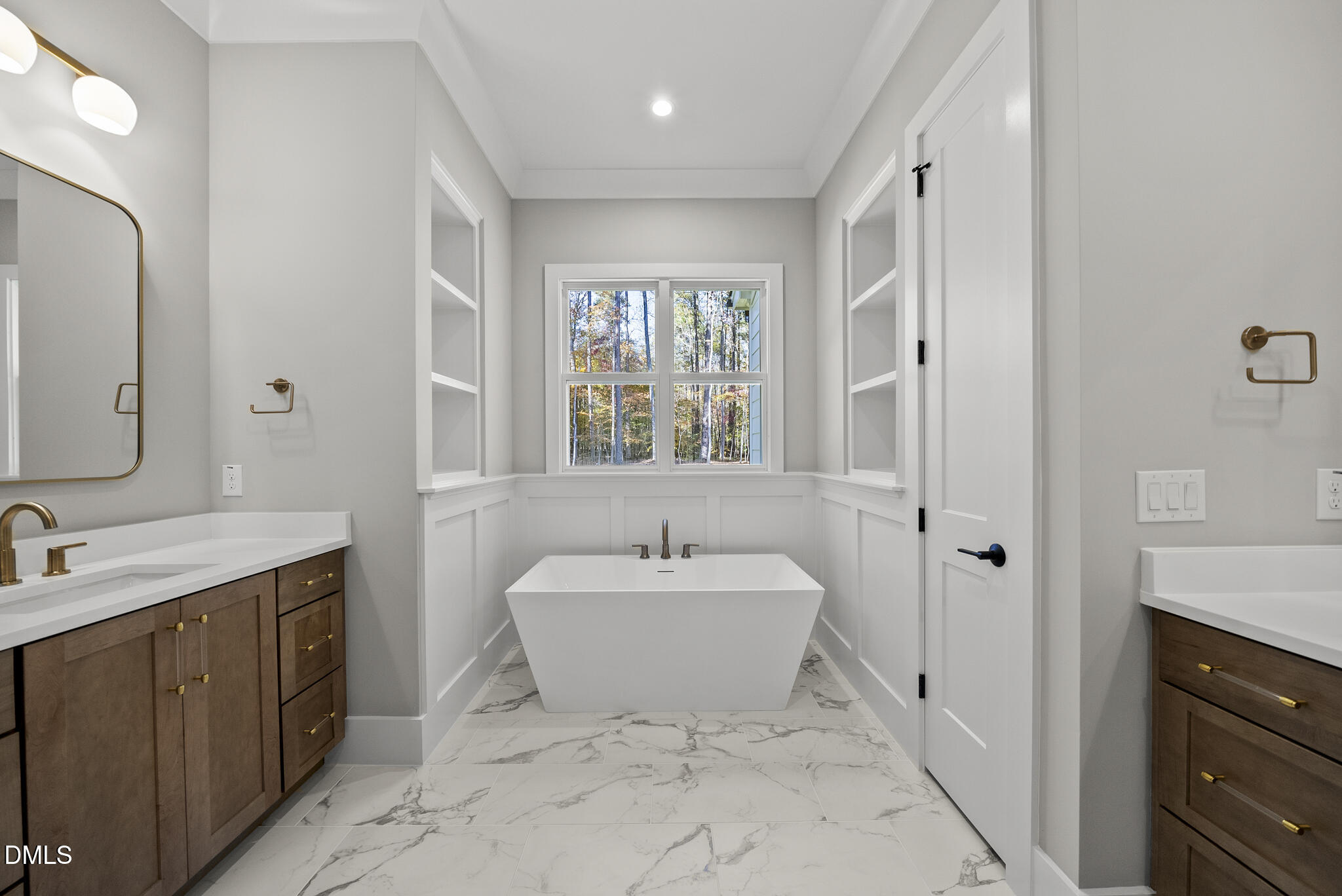 1528 Lake Adventure Court