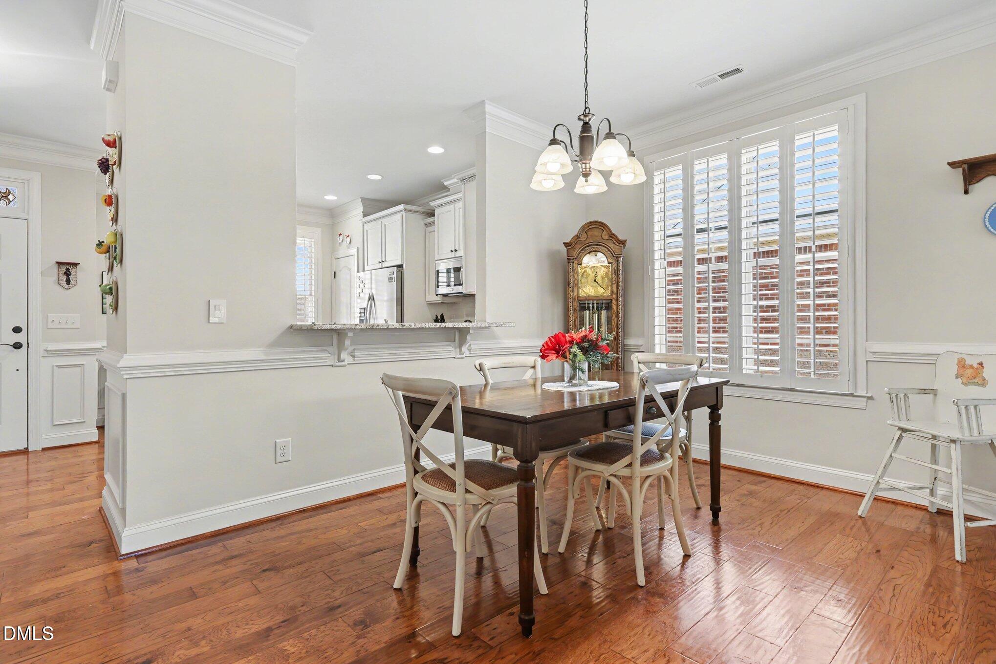 215 Shady Hollow