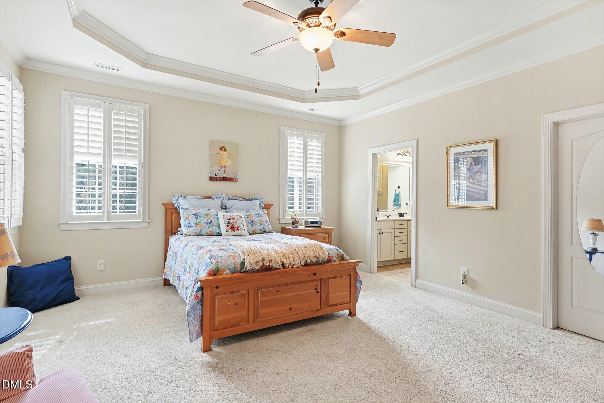 215 Shady Hollow