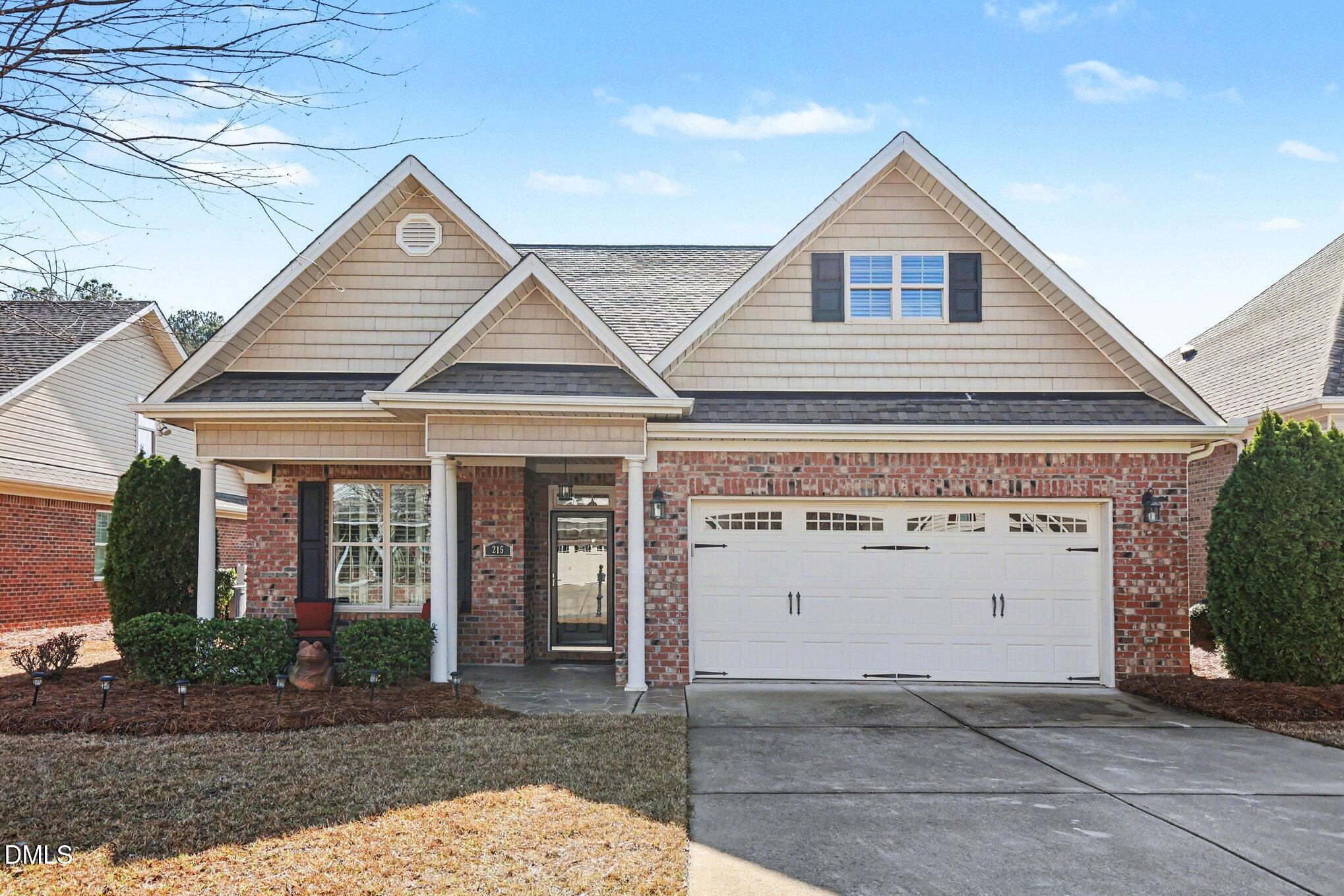 215 Shady Hollow